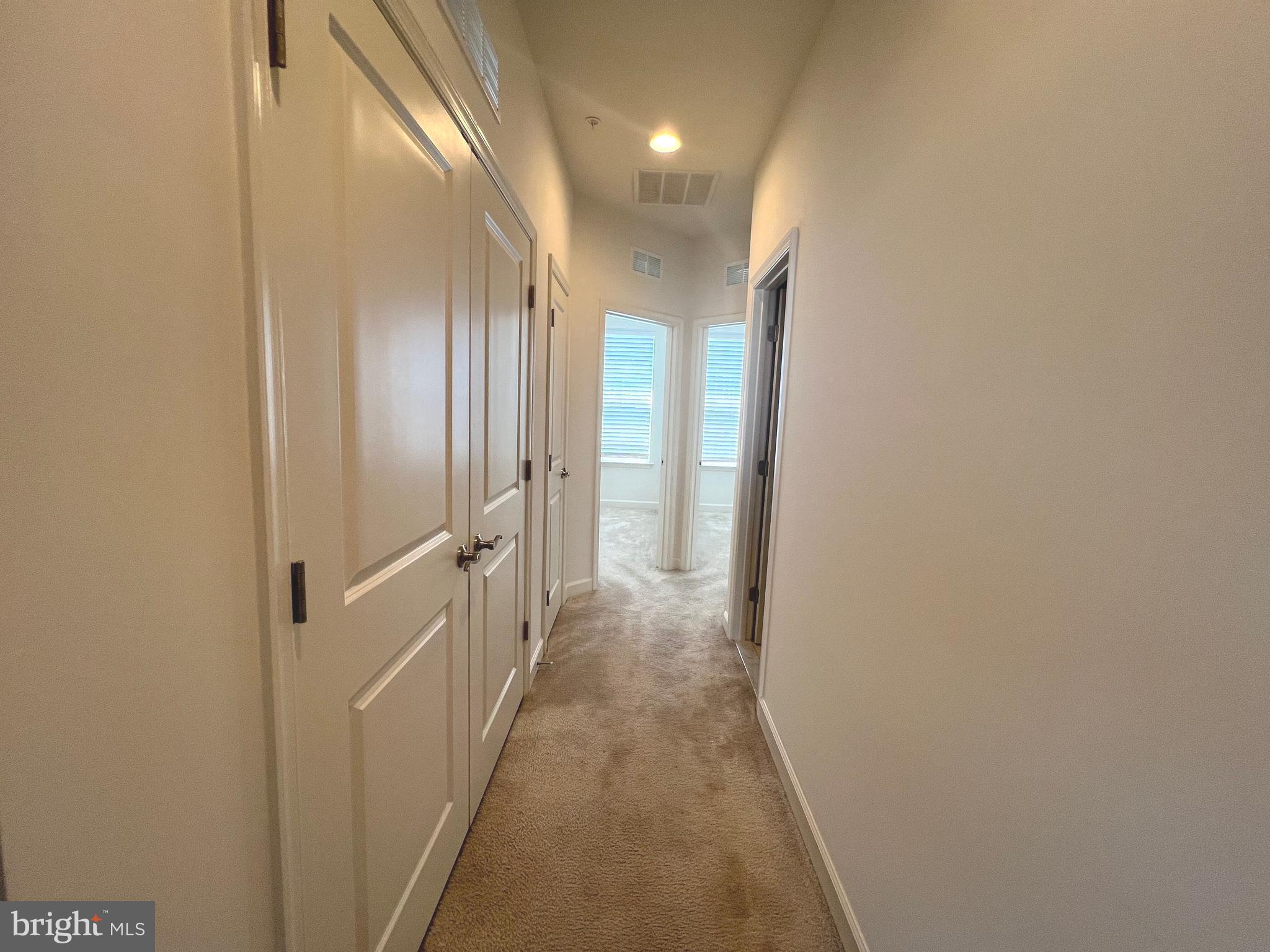 WOOD GLEN - Residential