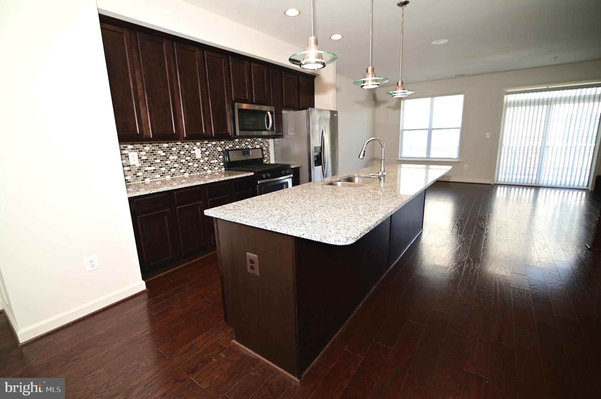 WOOD GLEN - Residential