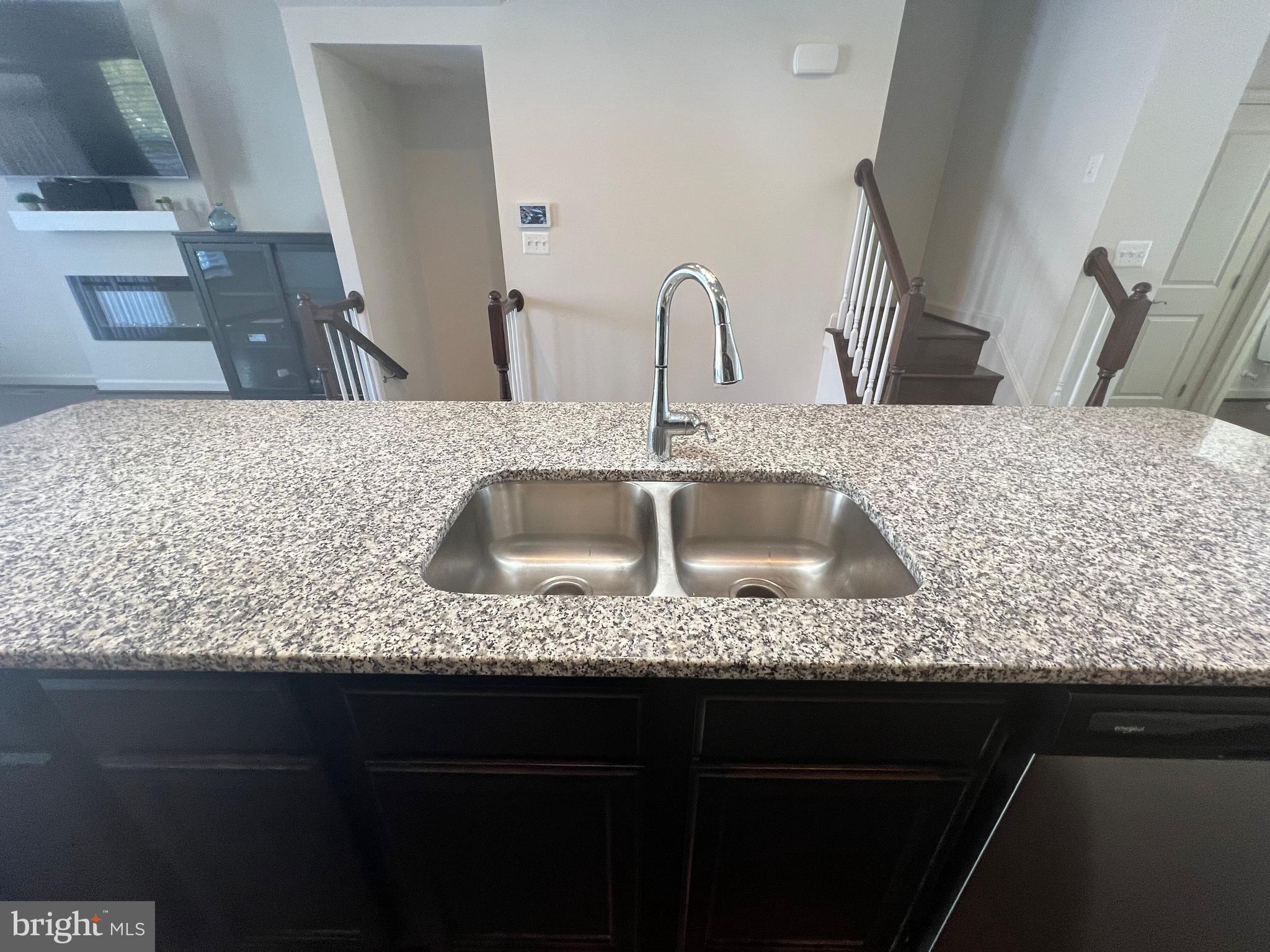 WOOD GLEN - Residential