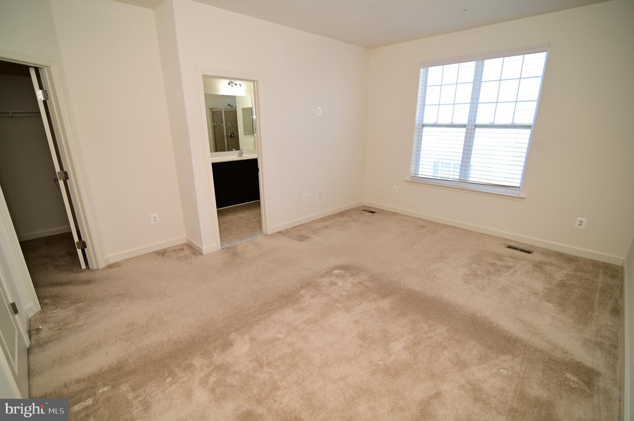 WOOD GLEN - Residential