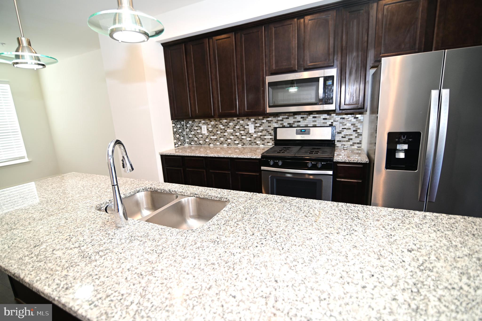 WOOD GLEN - Residential