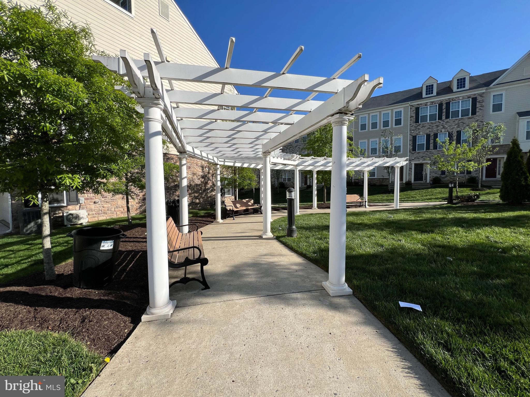 WOOD GLEN - Residential