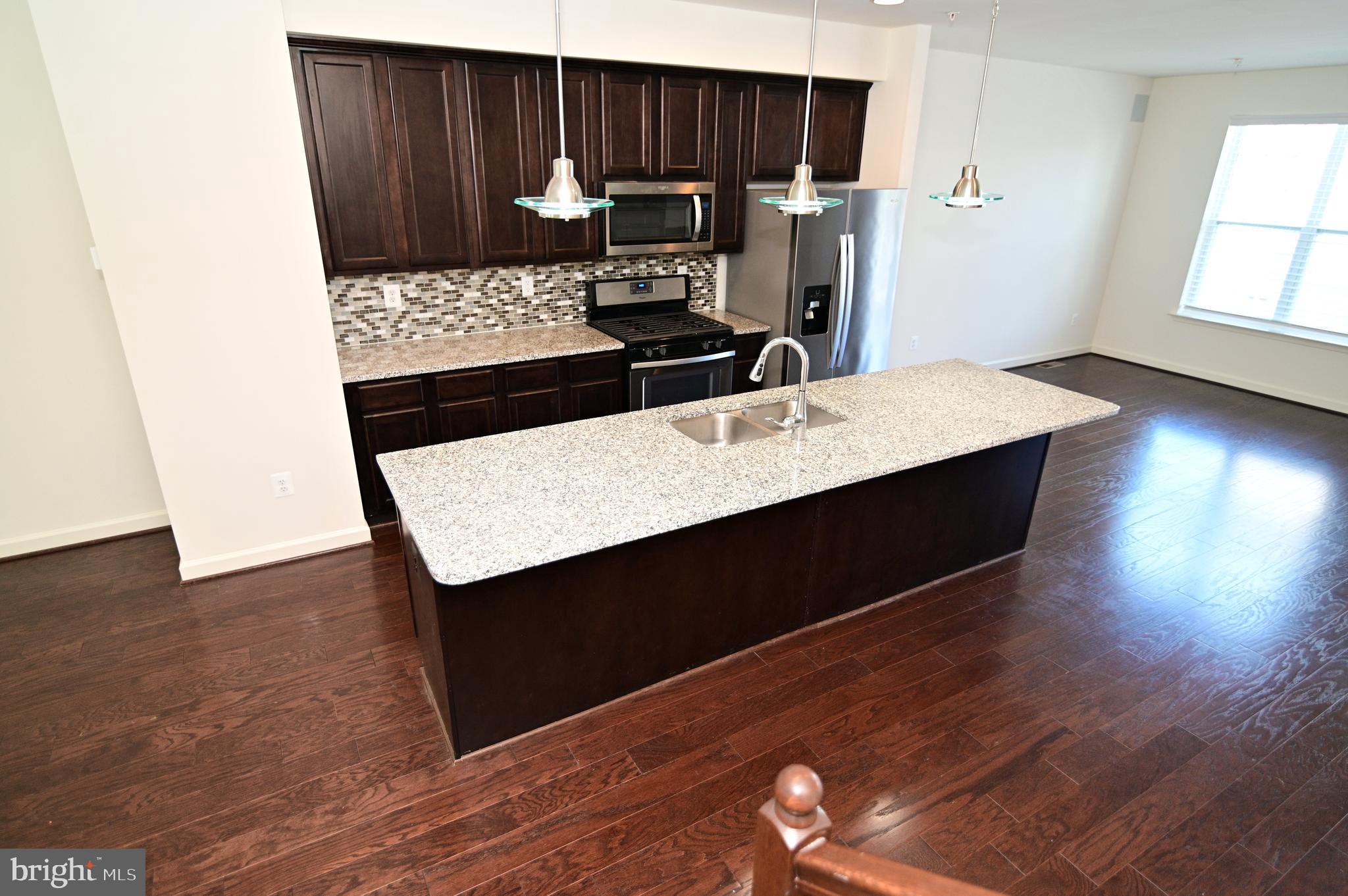 WOOD GLEN - Residential