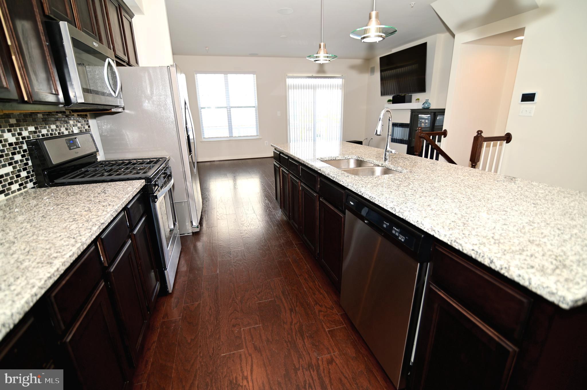 WOOD GLEN - Residential