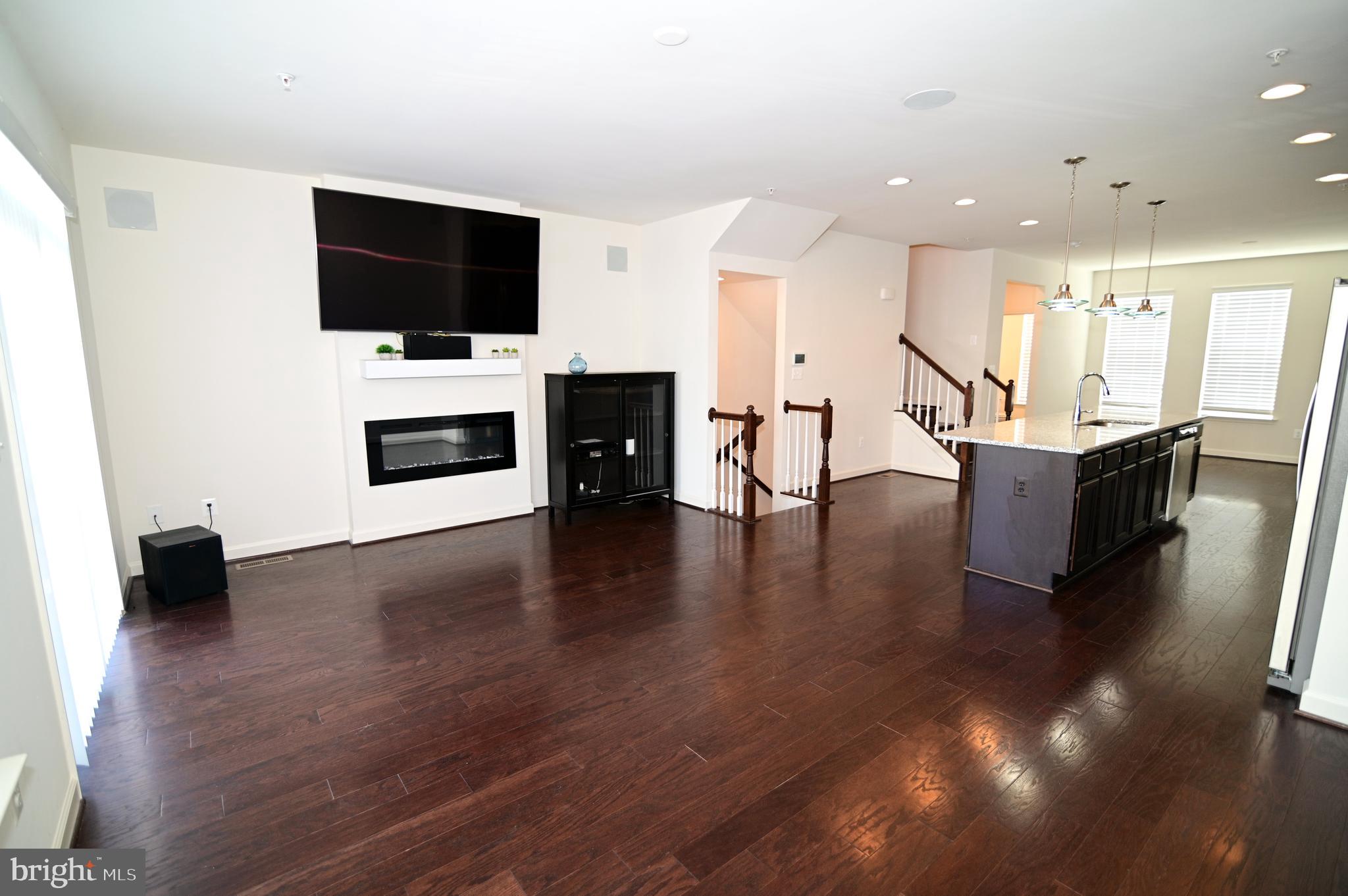 WOOD GLEN - Residential