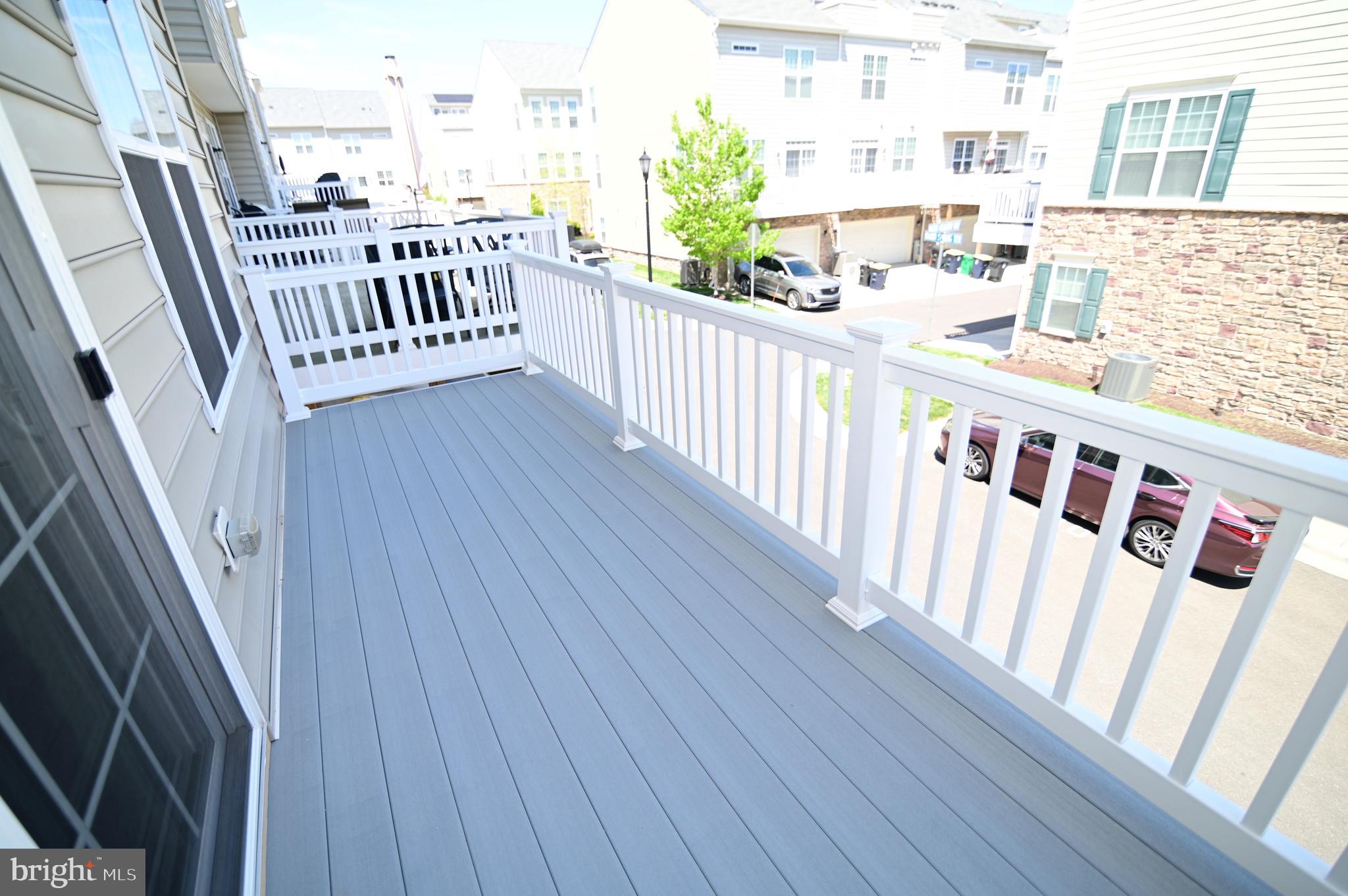 WOOD GLEN - Residential