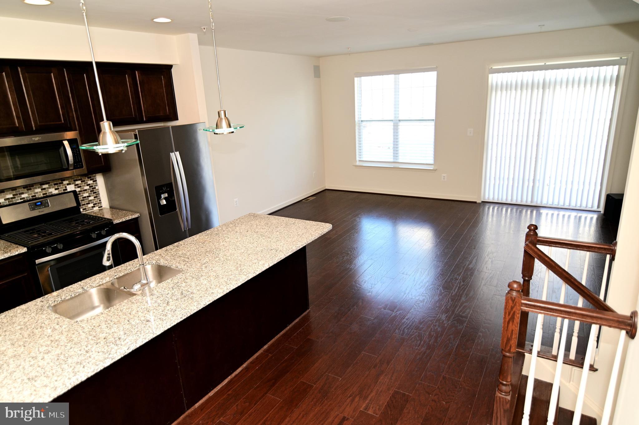 WOOD GLEN - Residential