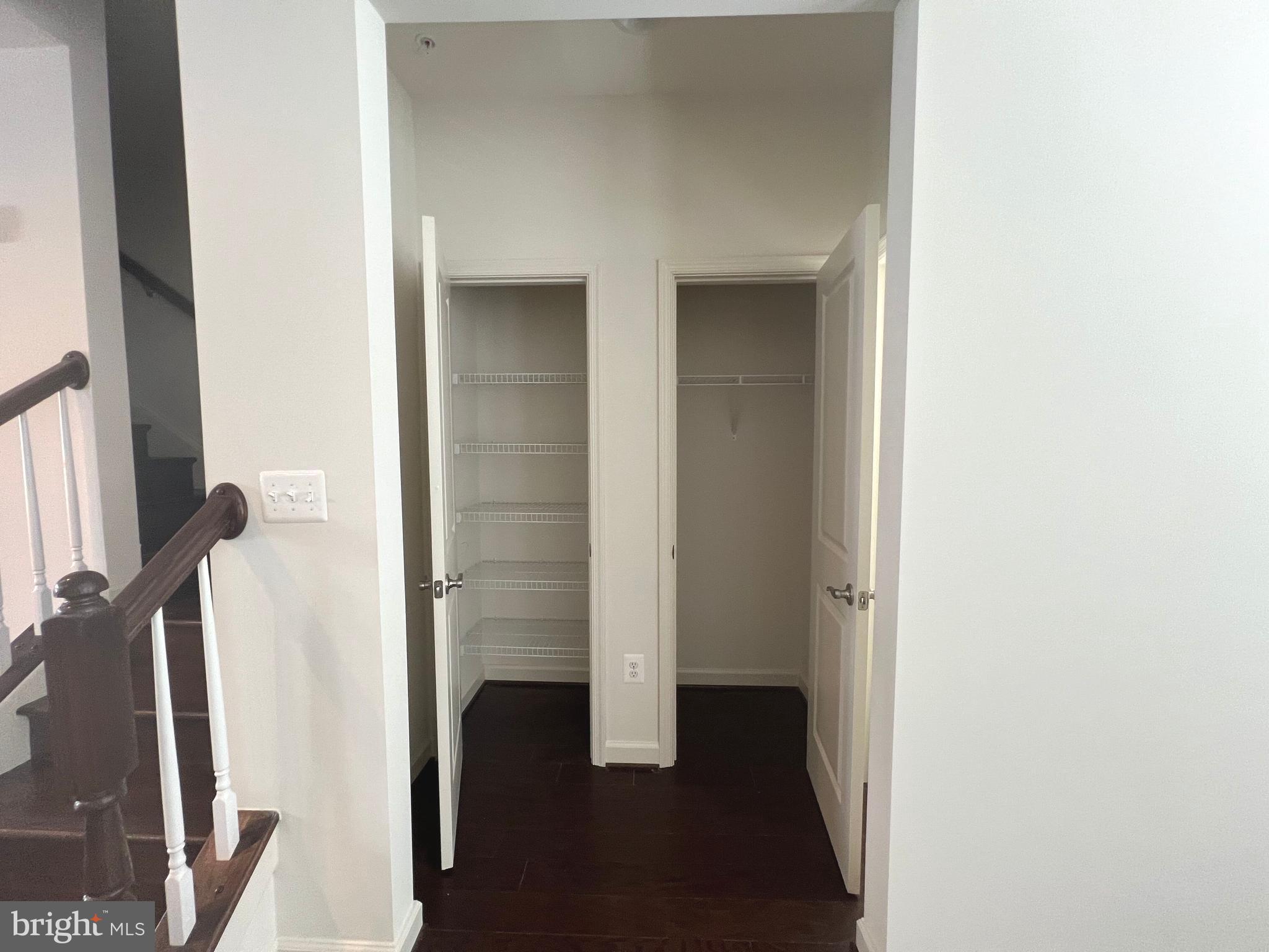 WOOD GLEN - Residential