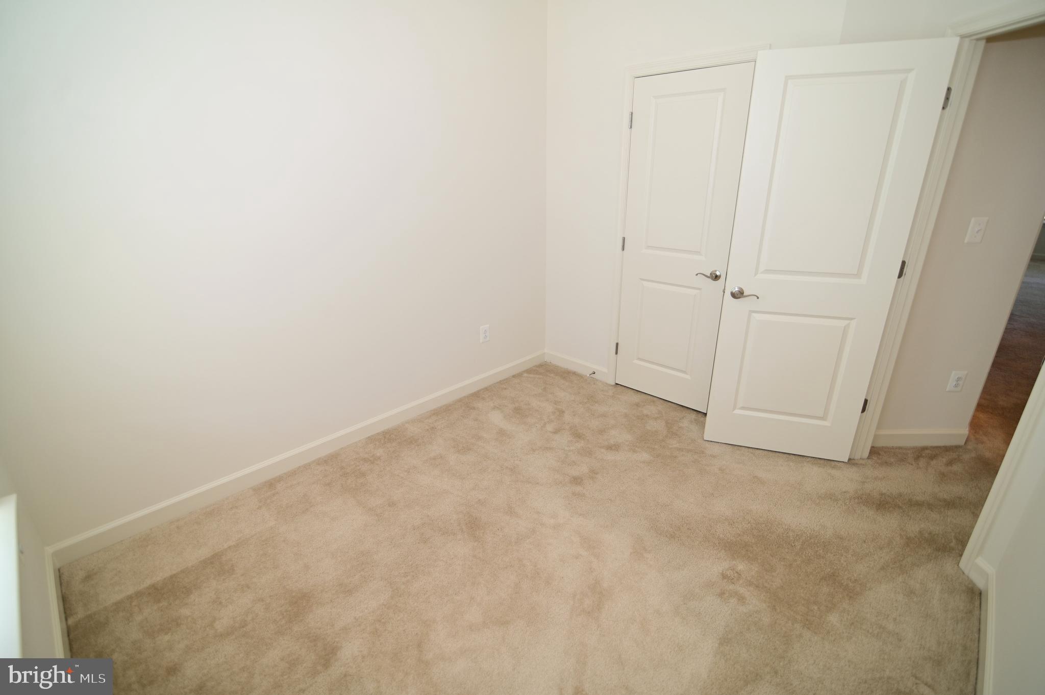 WOOD GLEN - Residential