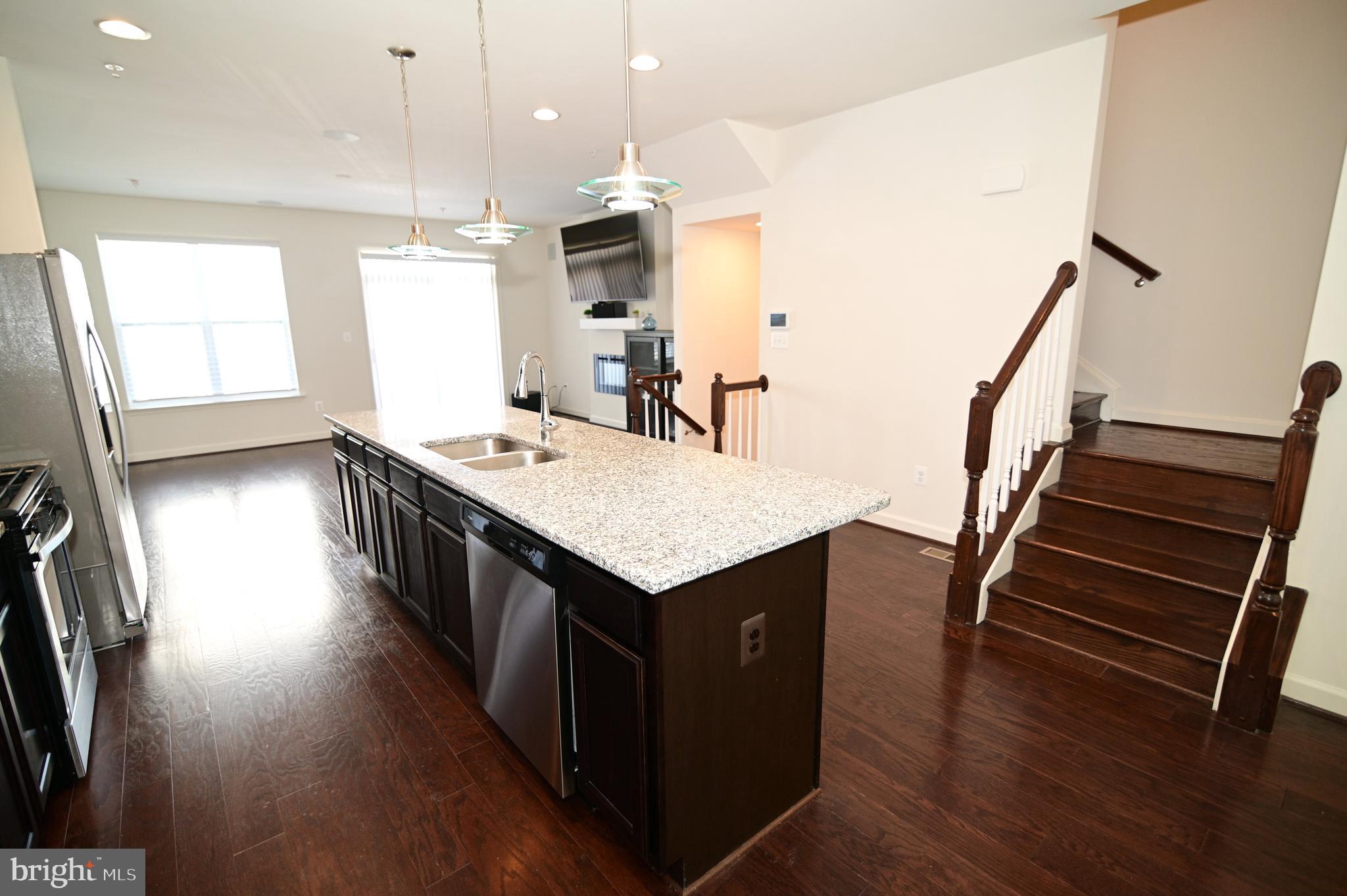 WOOD GLEN - Residential