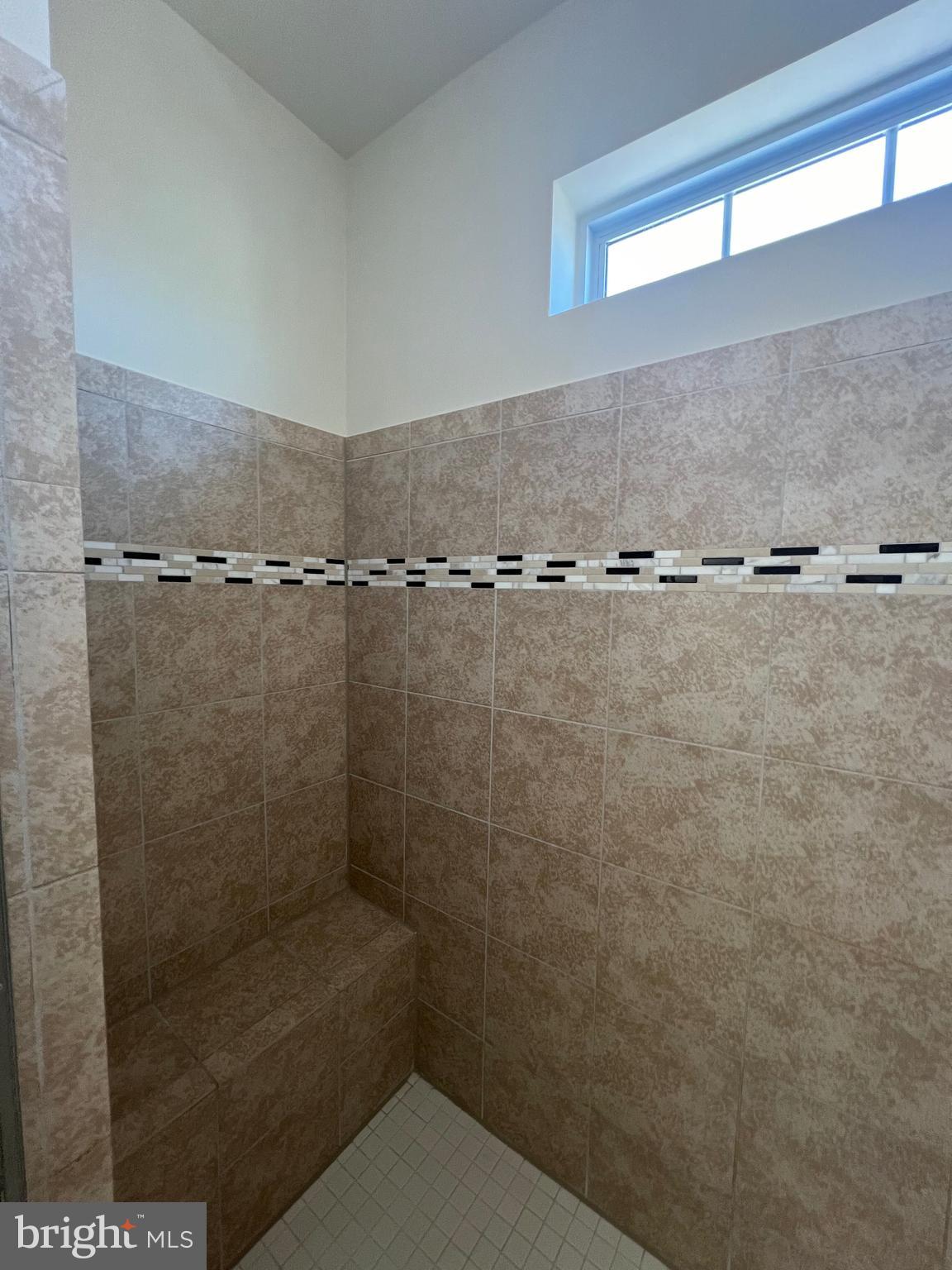 WOOD GLEN - Residential