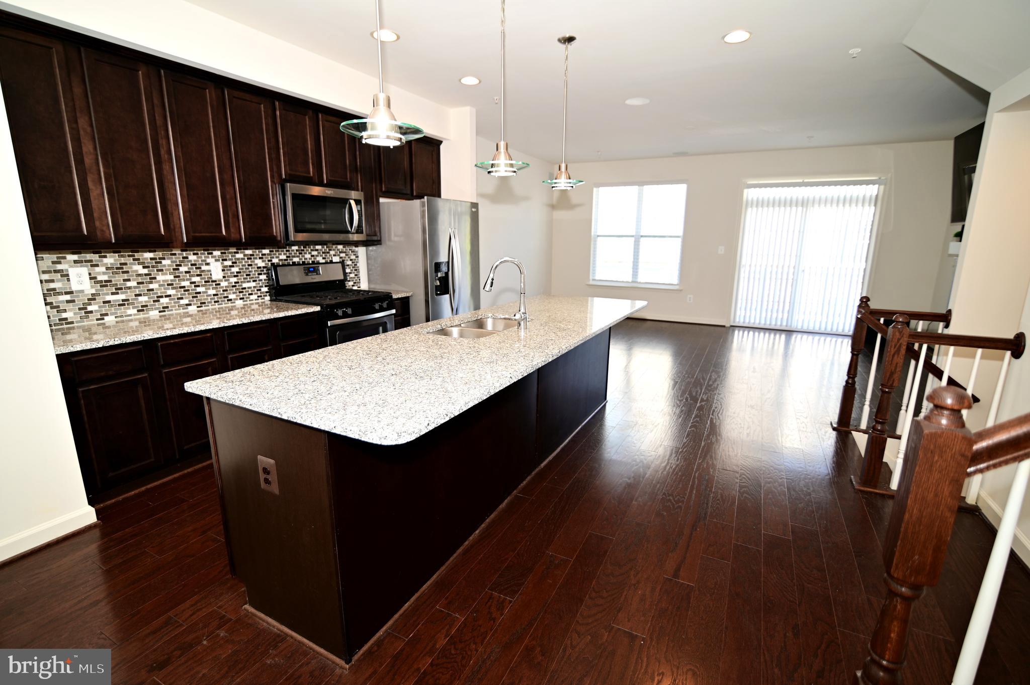 WOOD GLEN - Residential