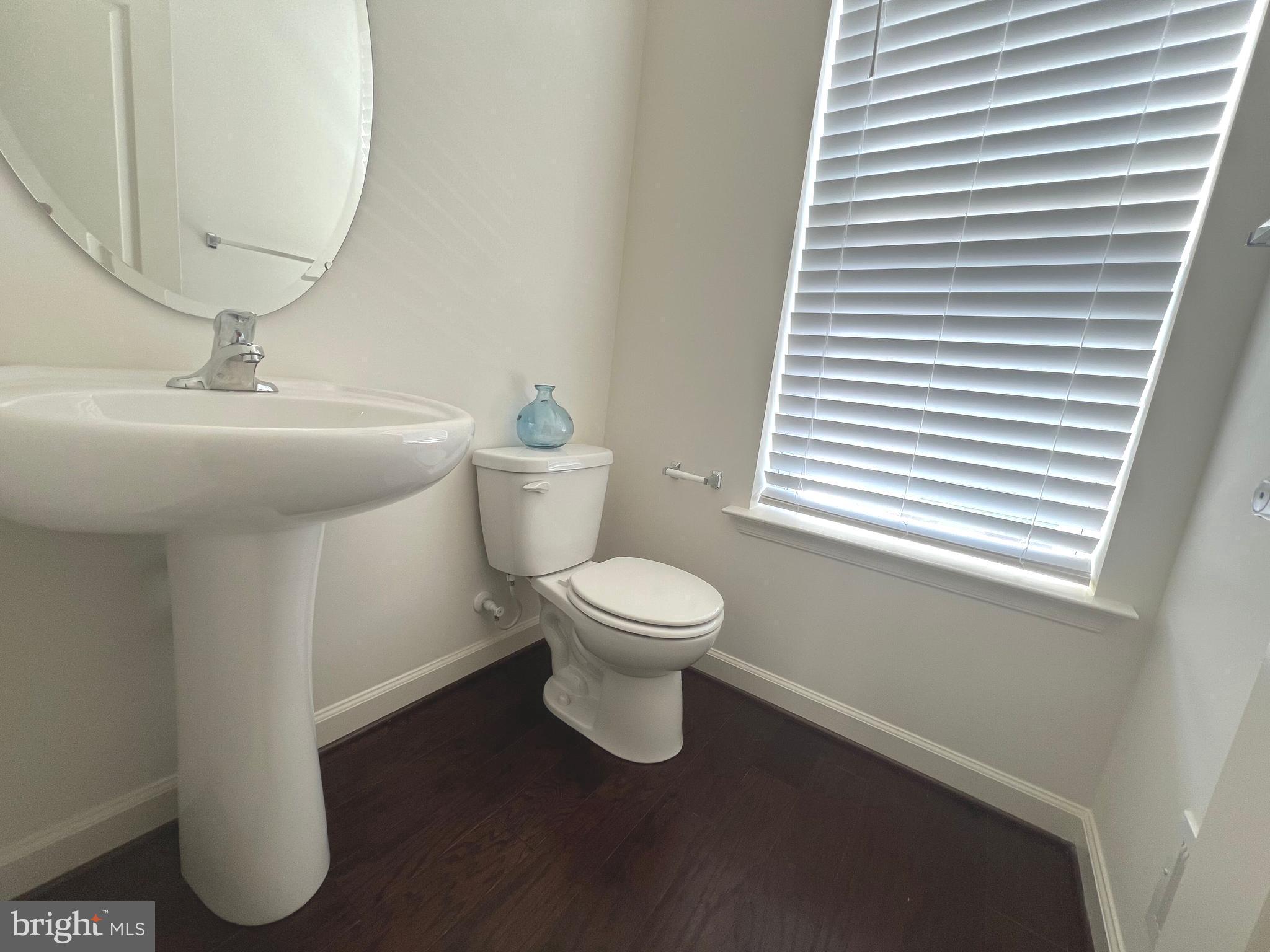 WOOD GLEN - Residential