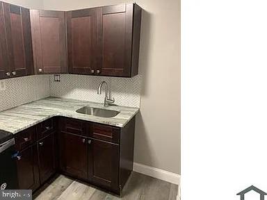 OXFORD CIRCLE - Residential Income