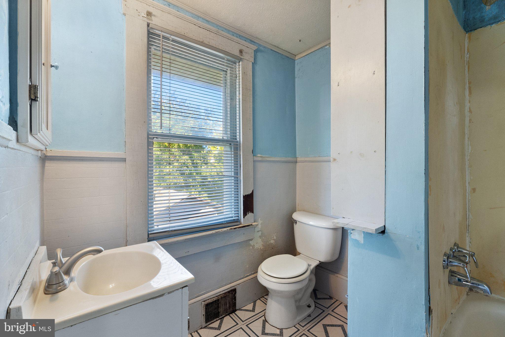 FRONT ROYAL & RIVERTON IMPROVEMENT CO. - Residential