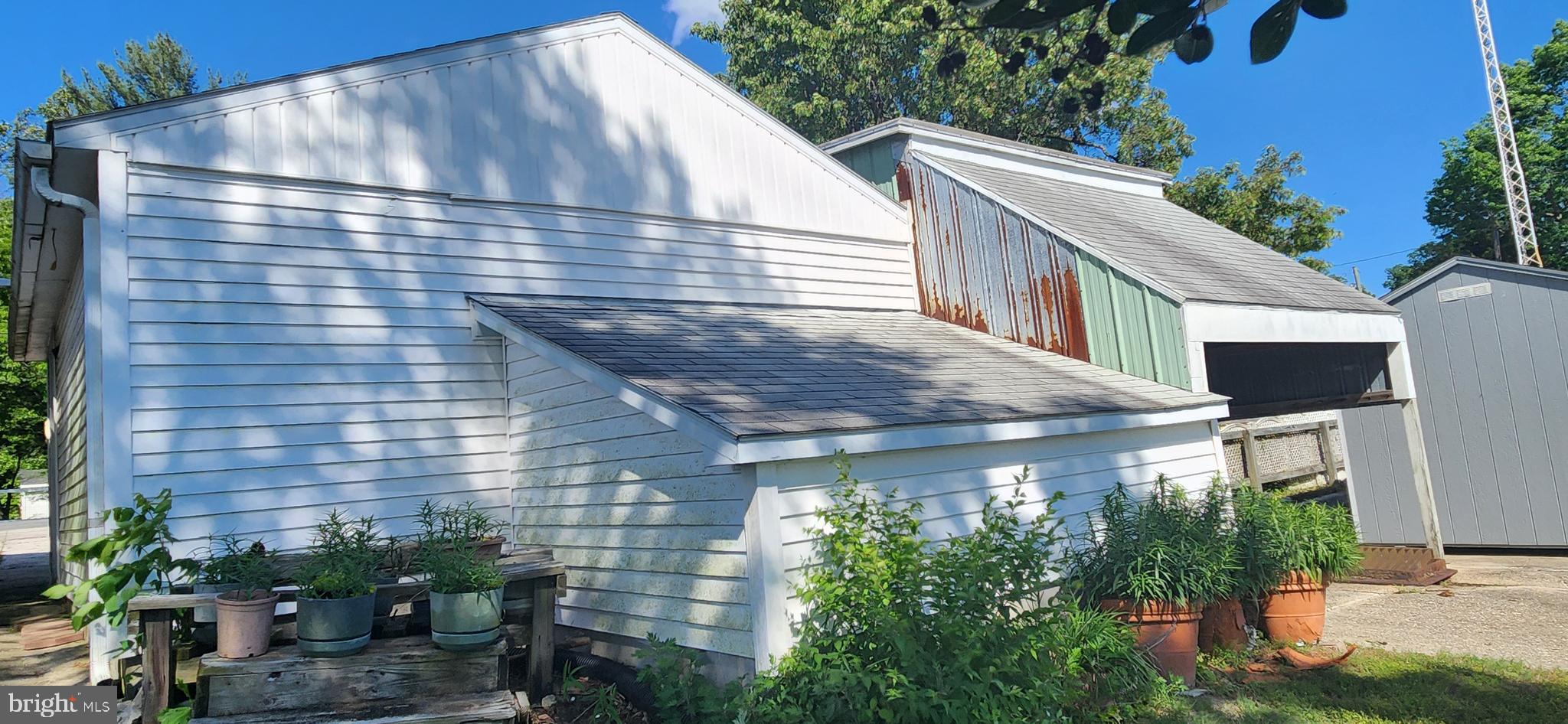 POSSUM POINT - Residential