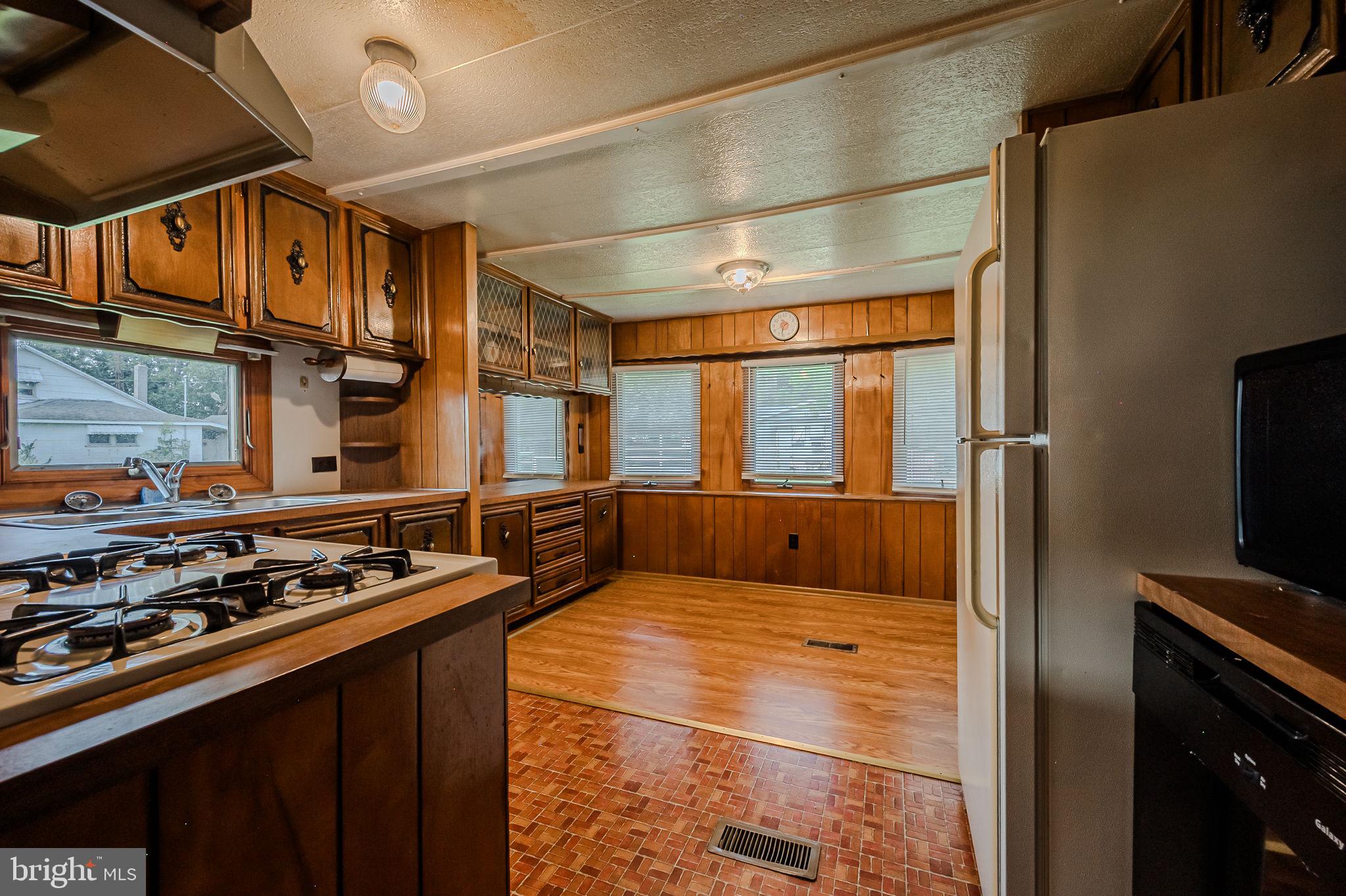 POSSUM POINT - Residential