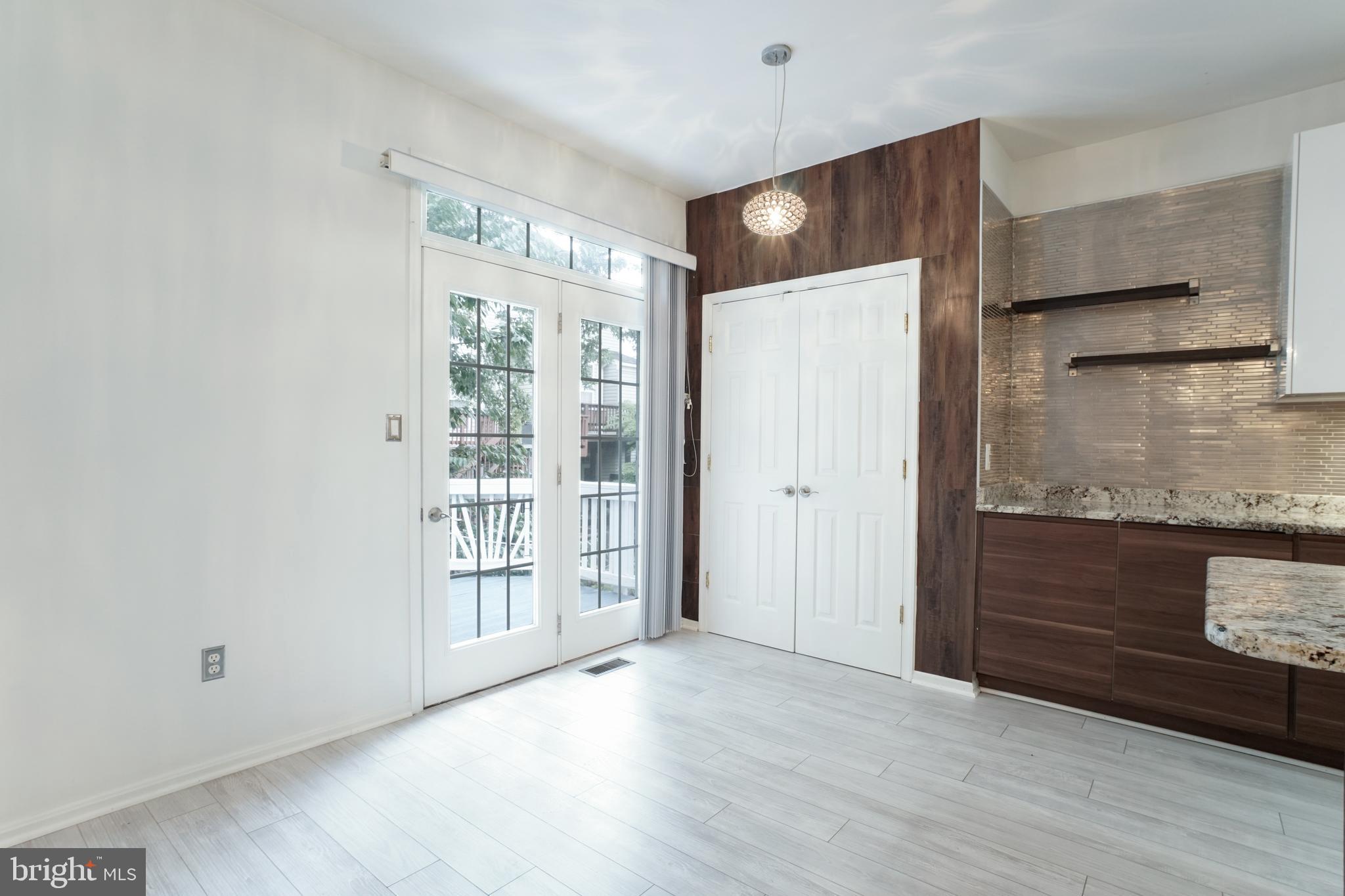 POTOMAC LAKES - Residential