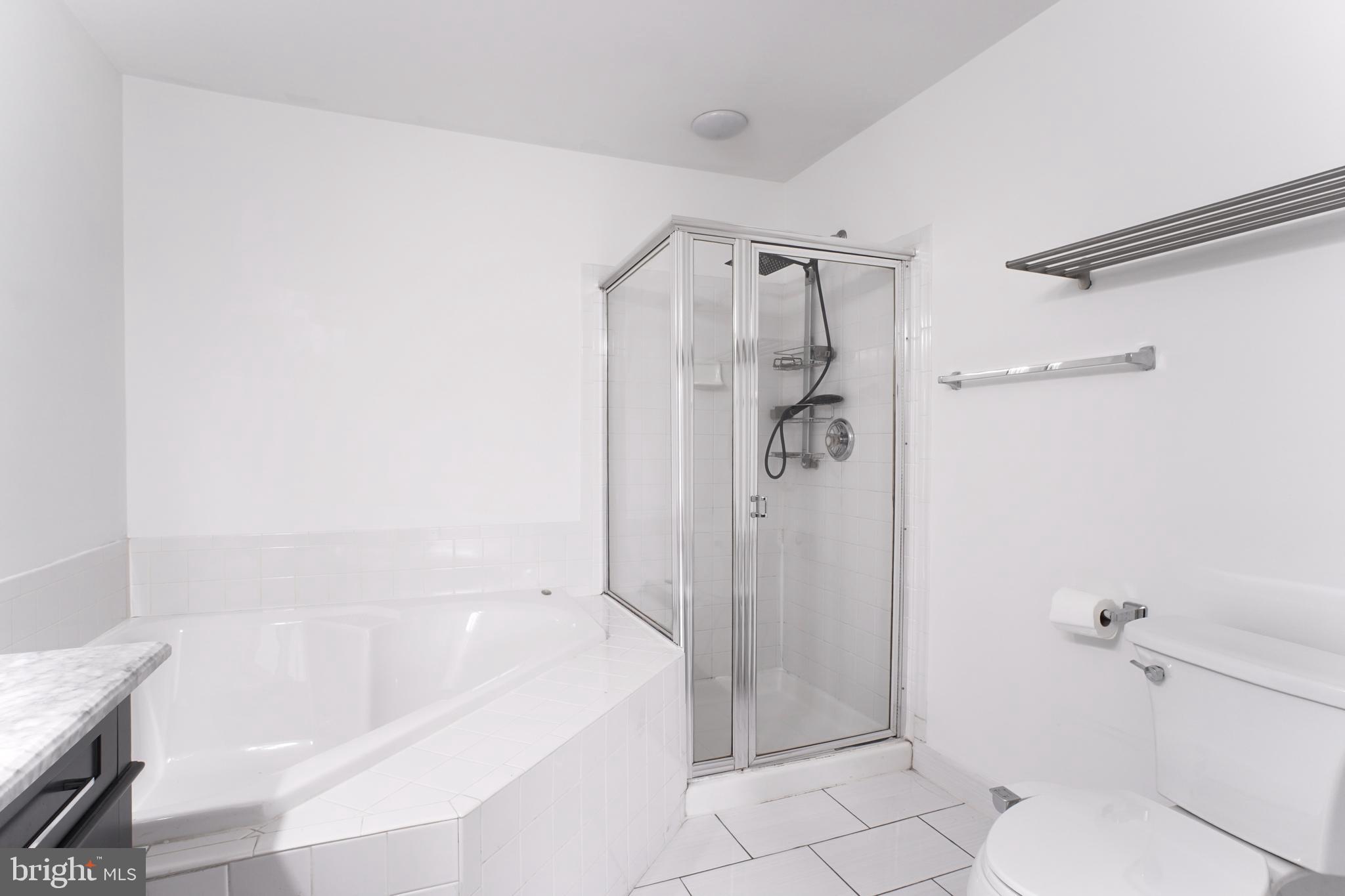 POTOMAC LAKES - Residential