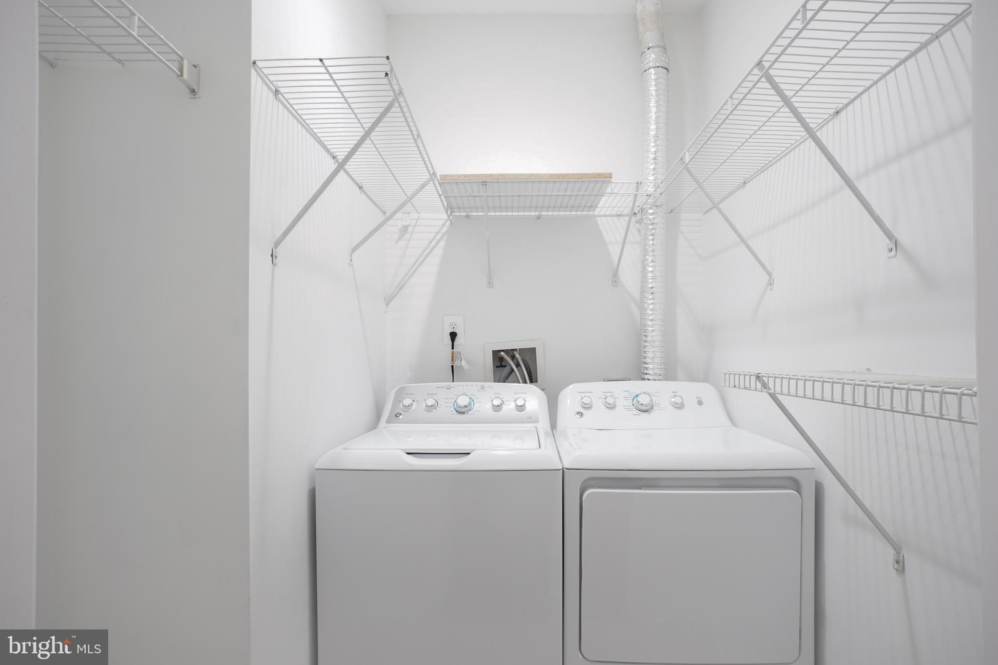 POTOMAC LAKES - Residential