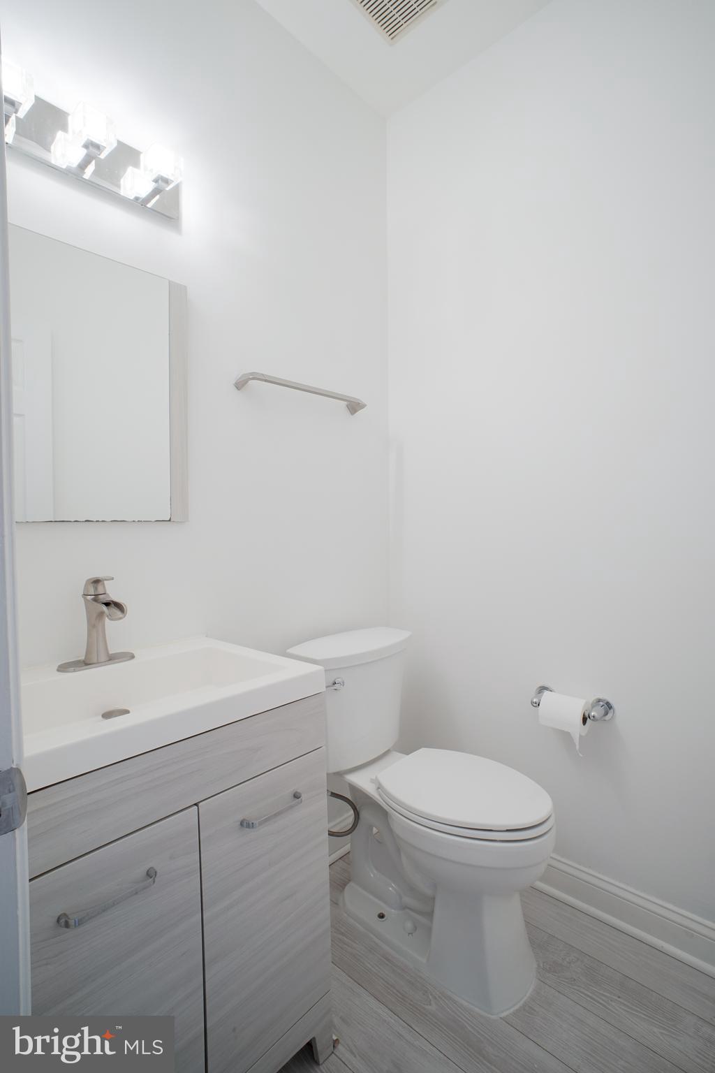 POTOMAC LAKES - Residential