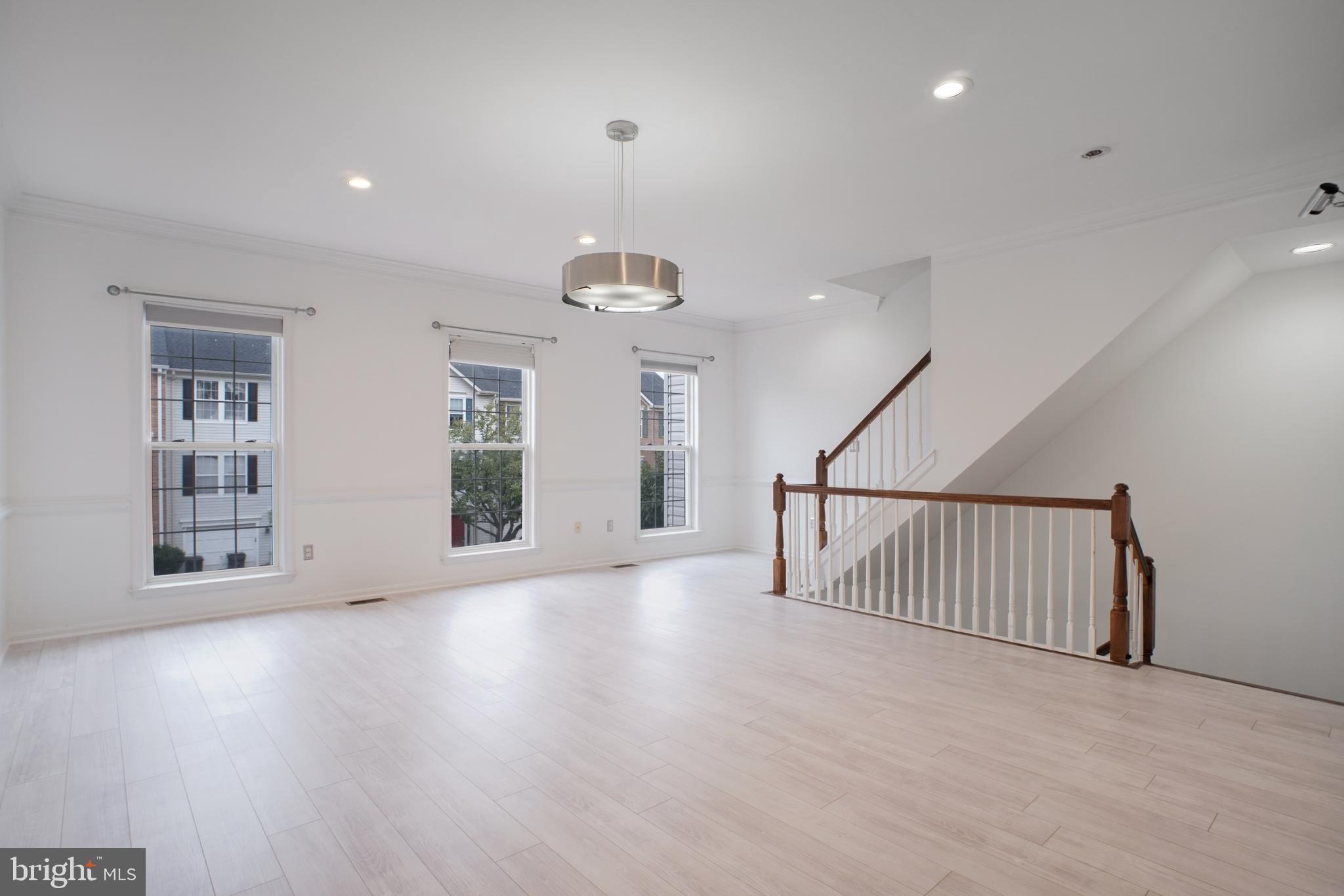 POTOMAC LAKES - Residential