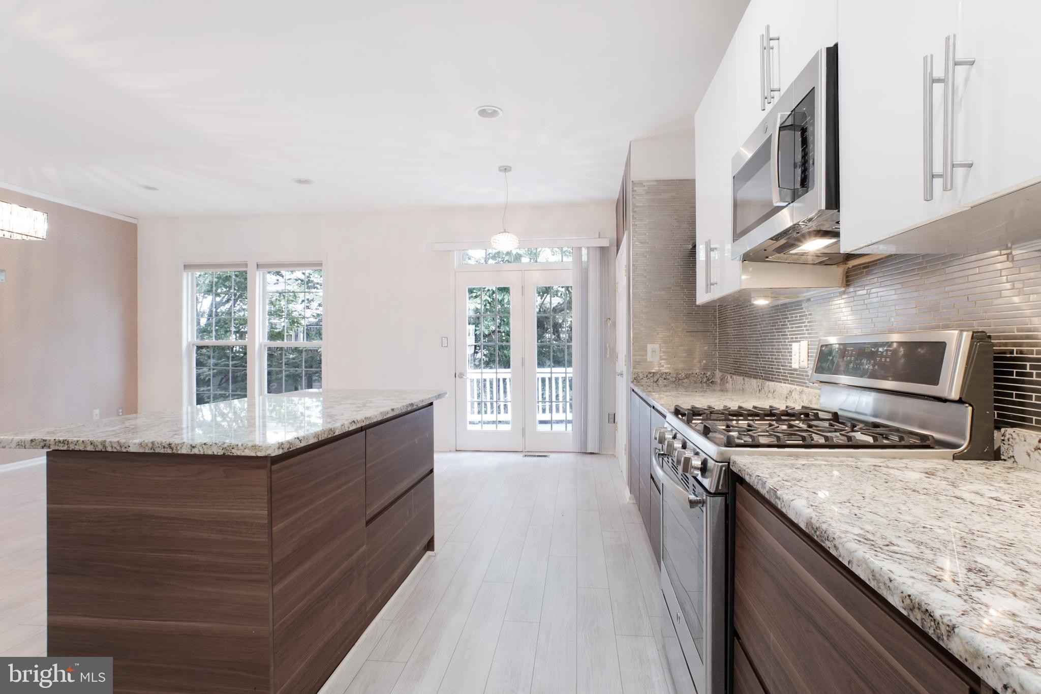 POTOMAC LAKES - Residential