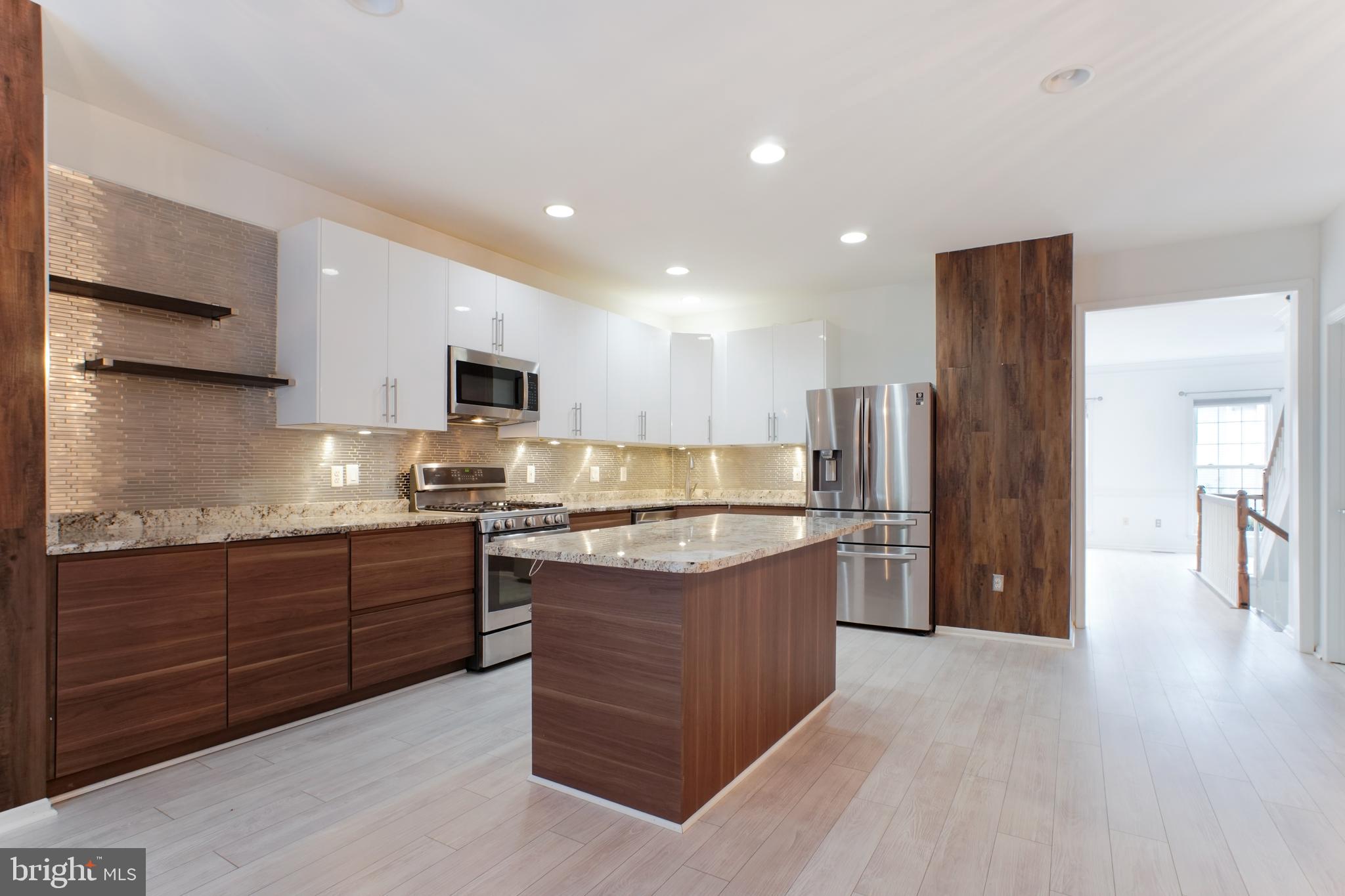 POTOMAC LAKES - Residential