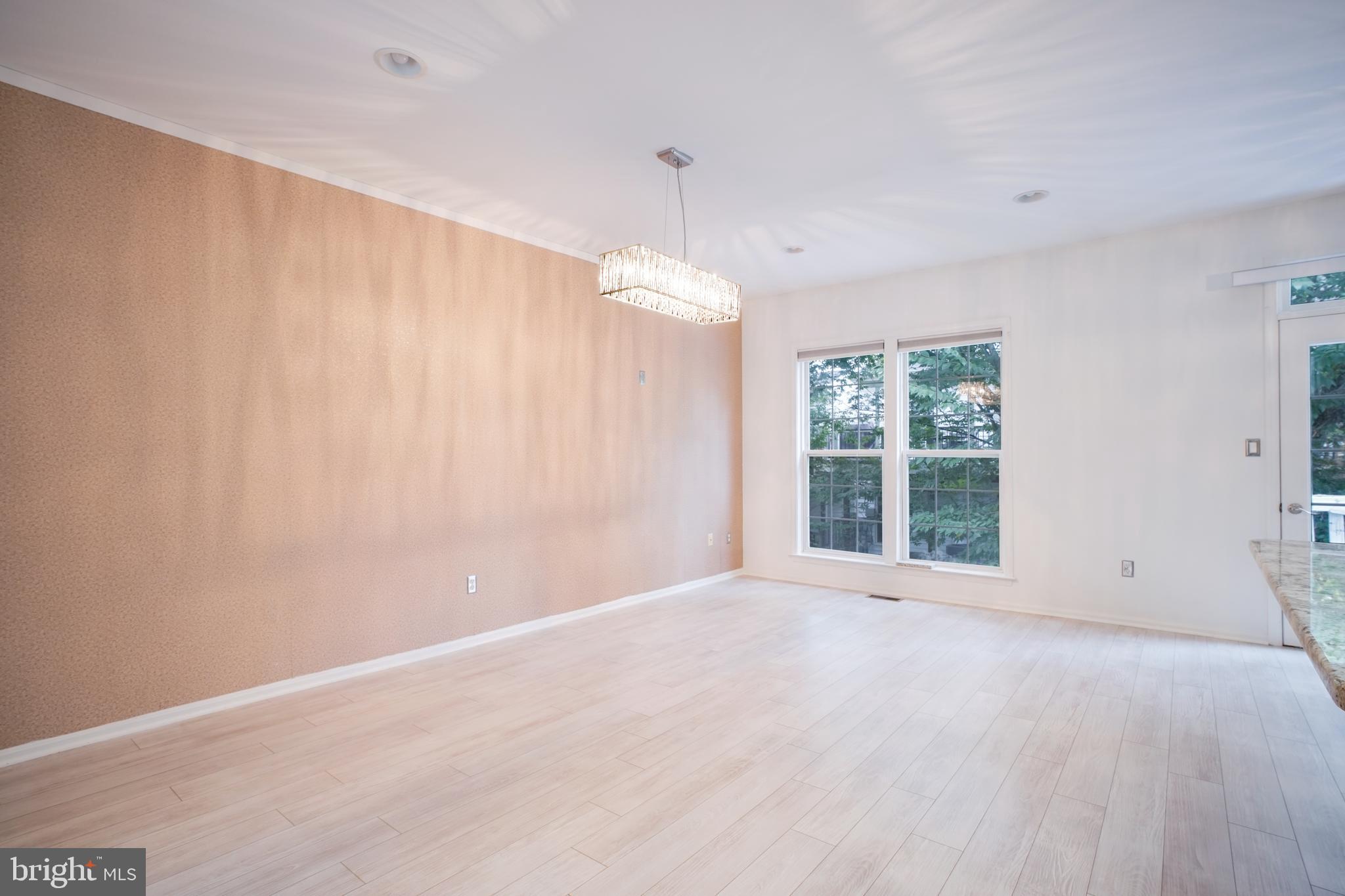 POTOMAC LAKES - Residential