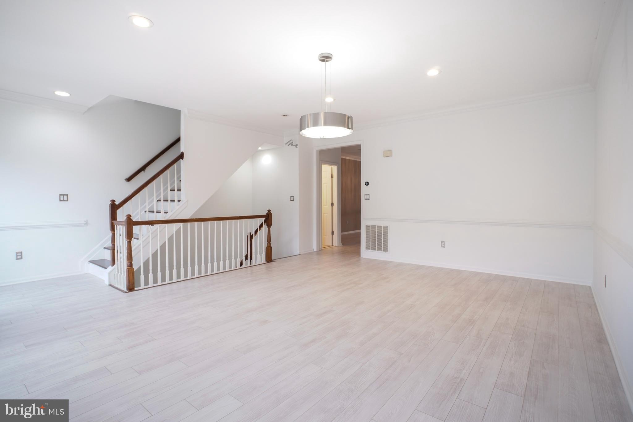 POTOMAC LAKES - Residential