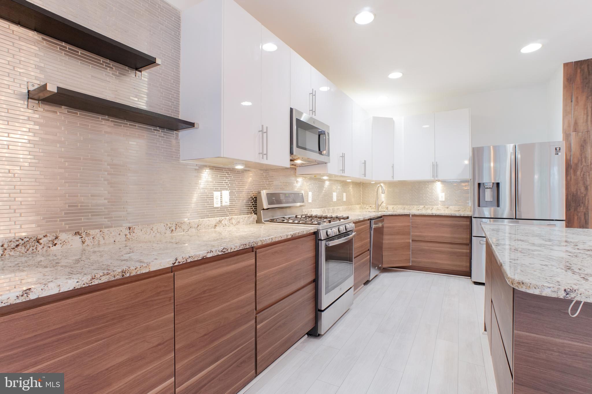 POTOMAC LAKES - Residential