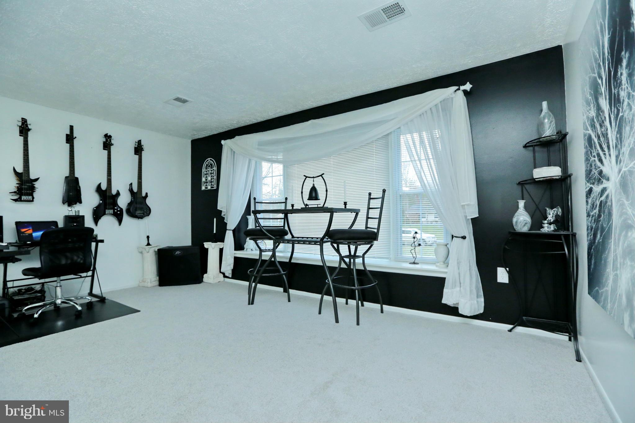 PINEFIELD - Residential