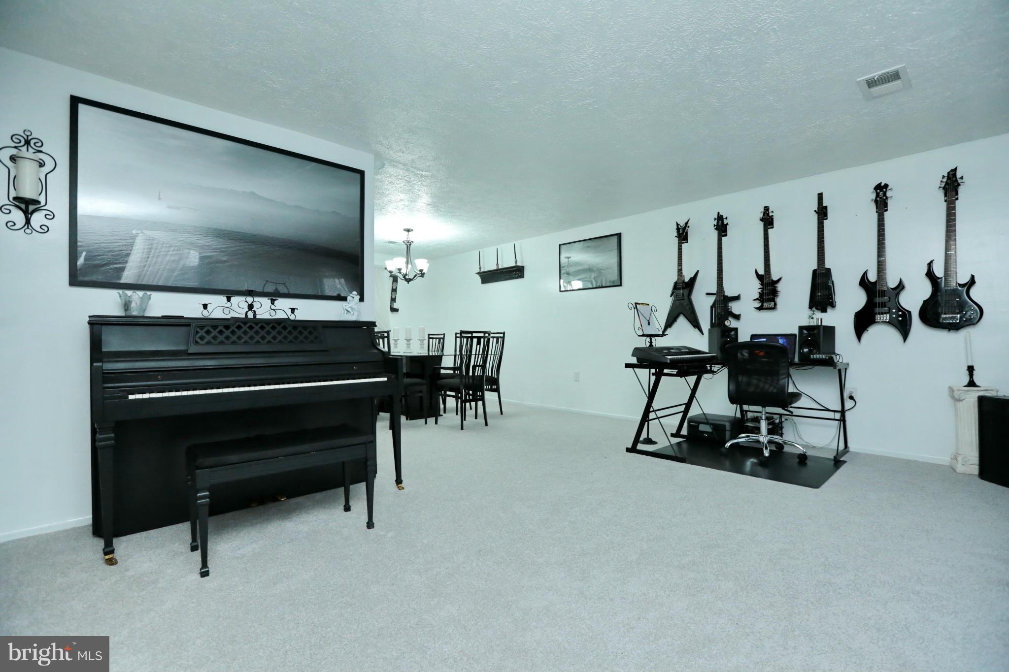 PINEFIELD - Residential