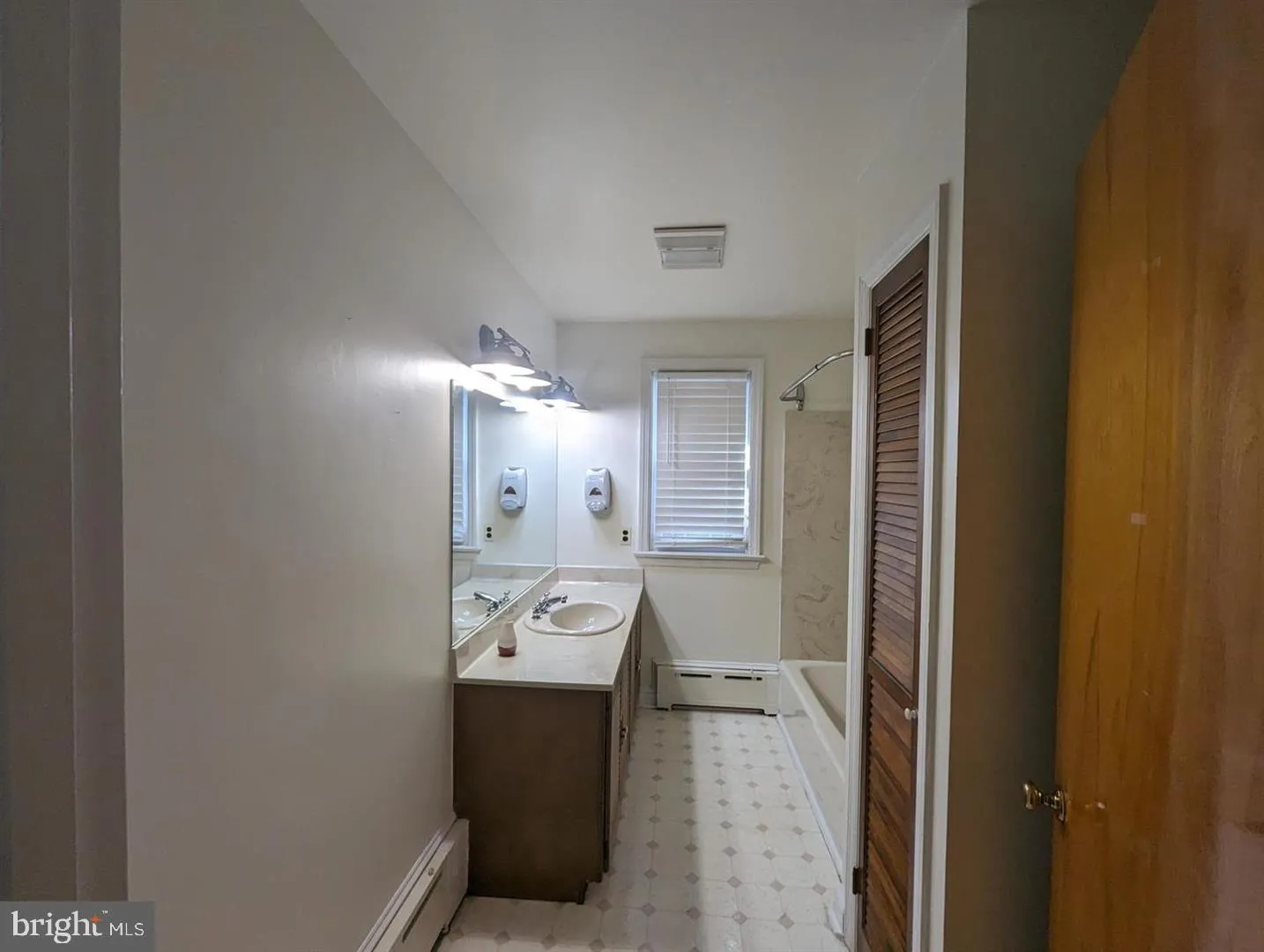 Avondale, Pennsylvania 19311, United States, 3 Bedrooms Bedrooms, ,2 BathroomsBathrooms,Residential,Active,250955