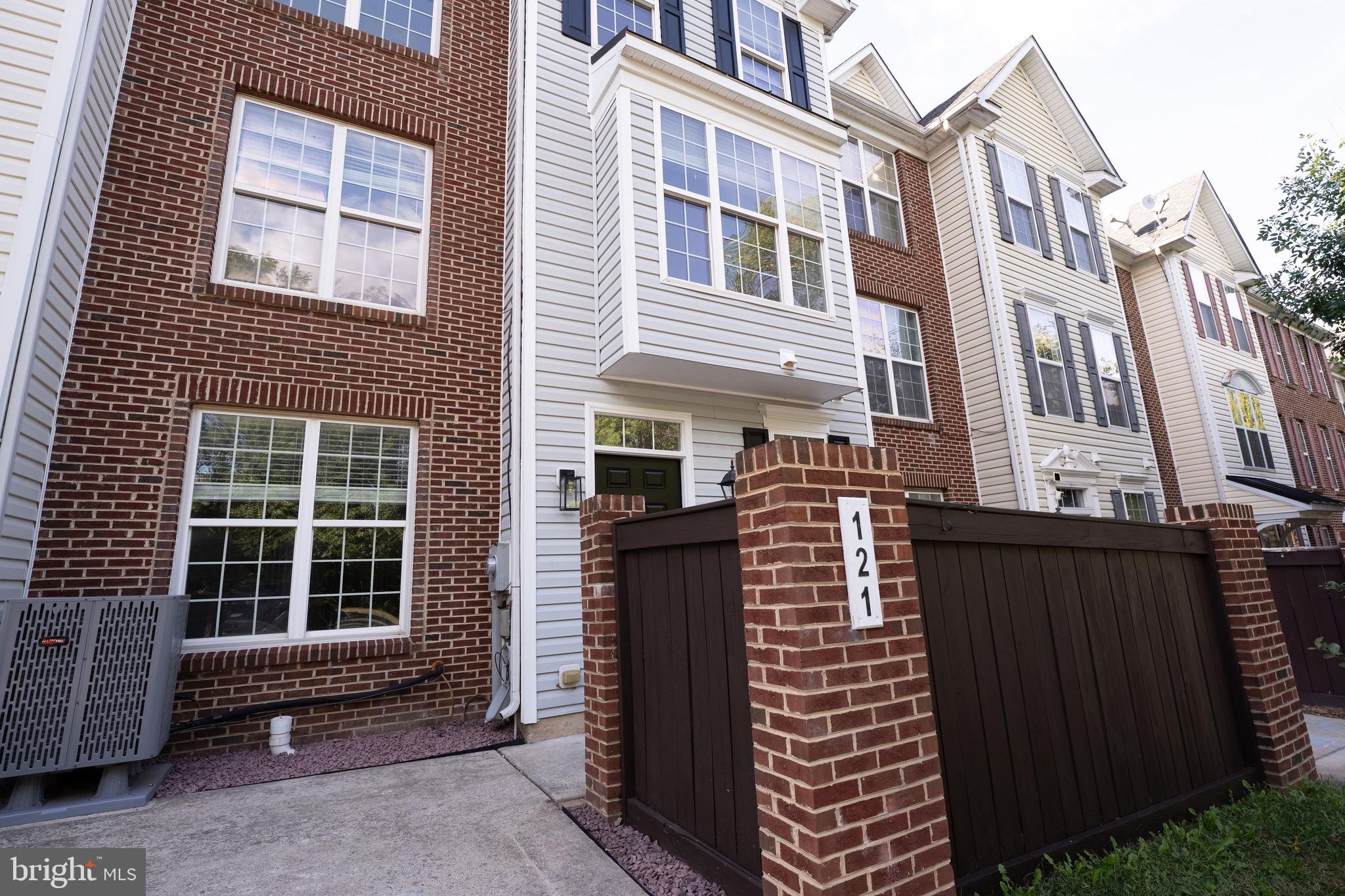 121 WHISKEY CREEK CIRCLE