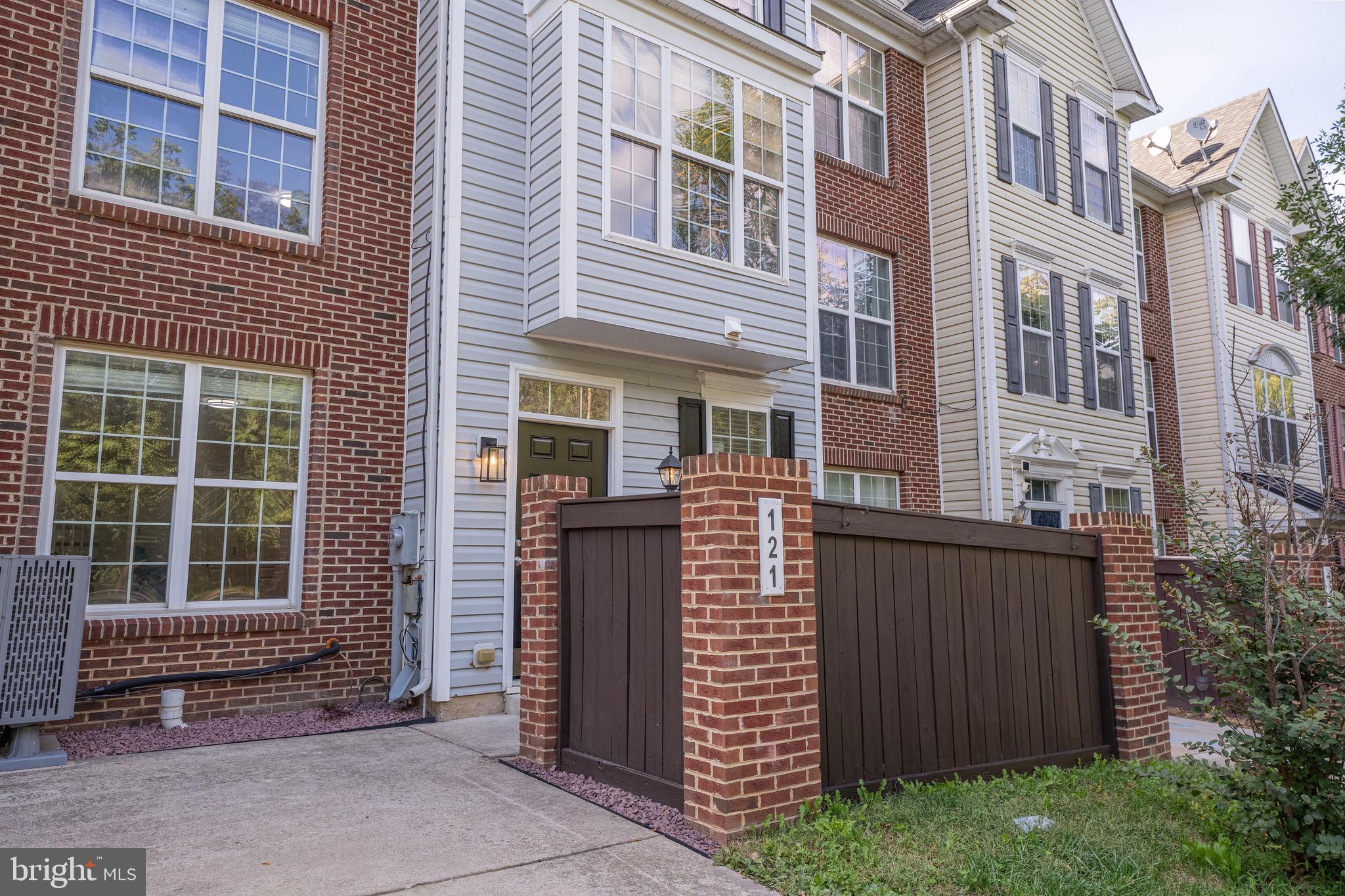 121 WHISKEY CREEK CIRCLE