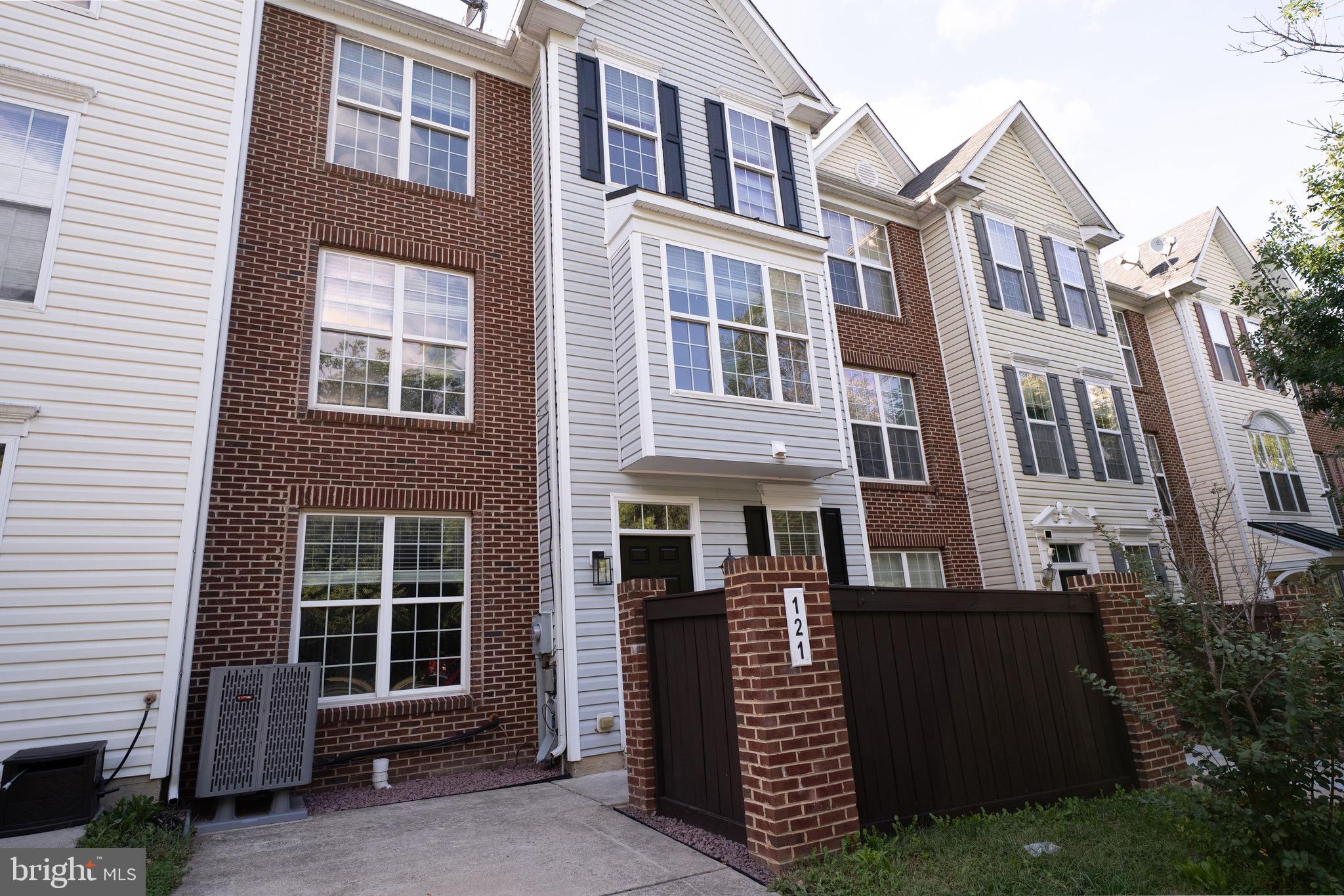 121 WHISKEY CREEK CIRCLE