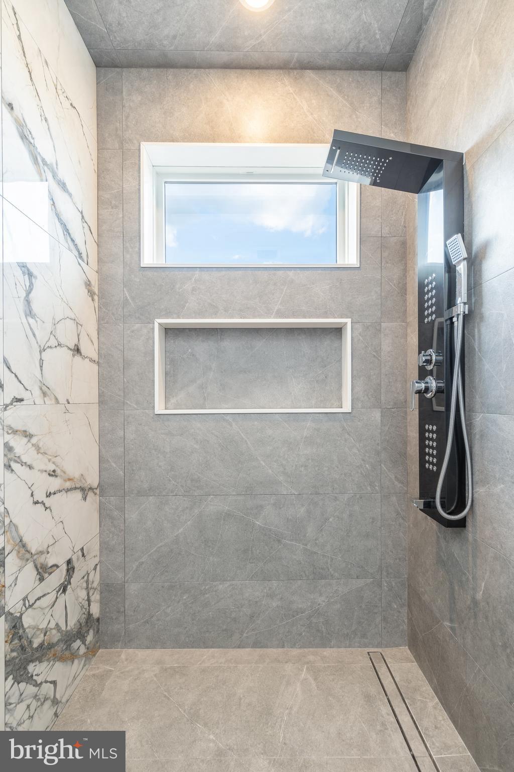 LUDLOW - Residential Income