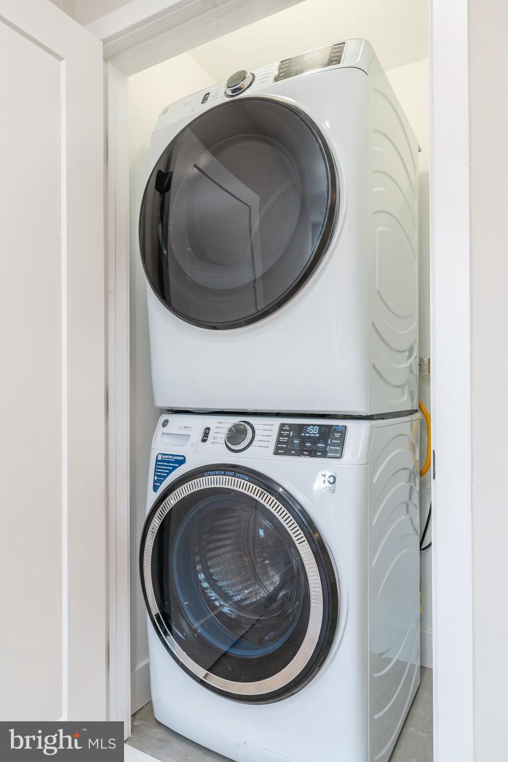 LUDLOW - Residential Income