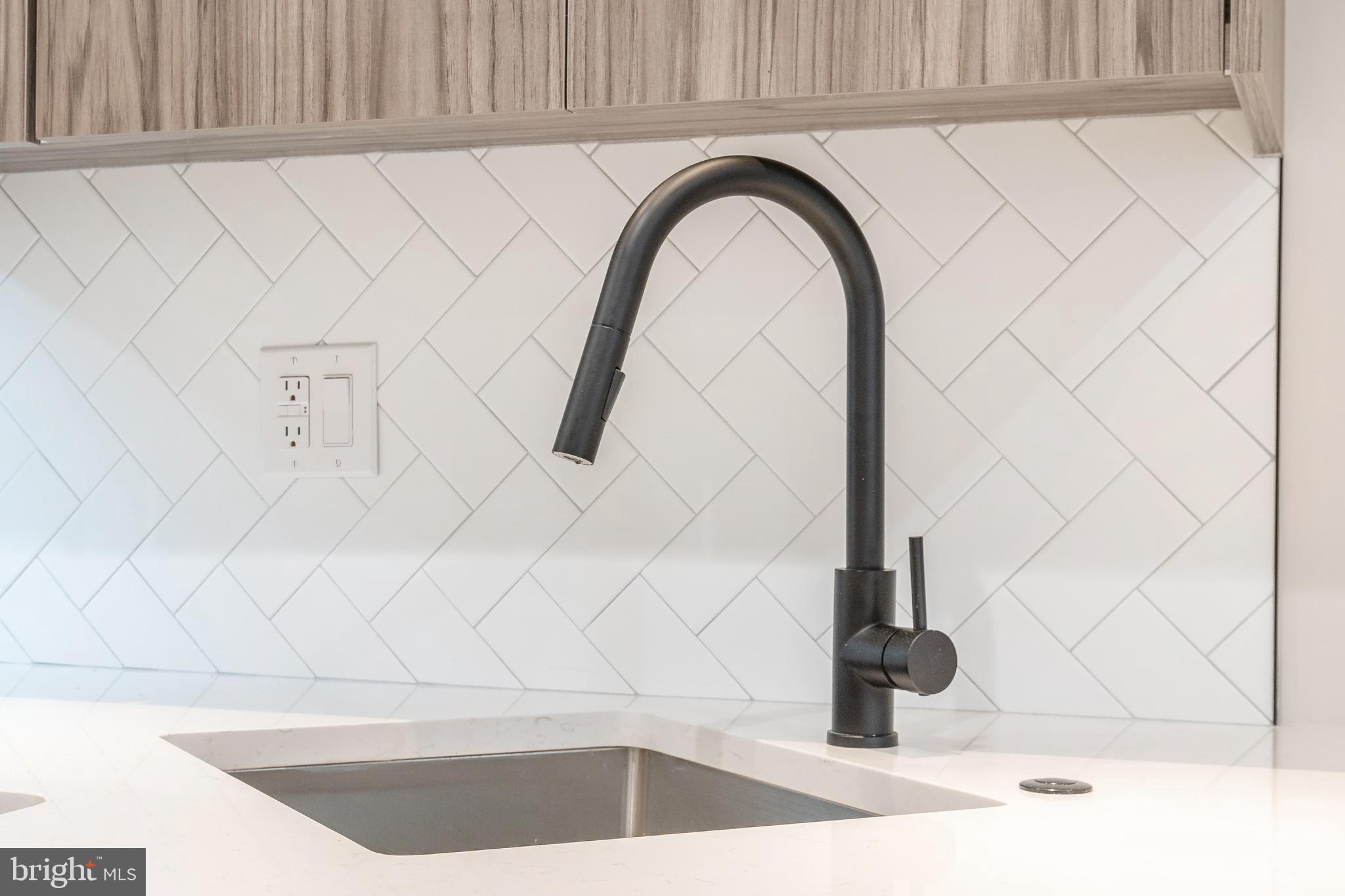 LUDLOW - Residential Income