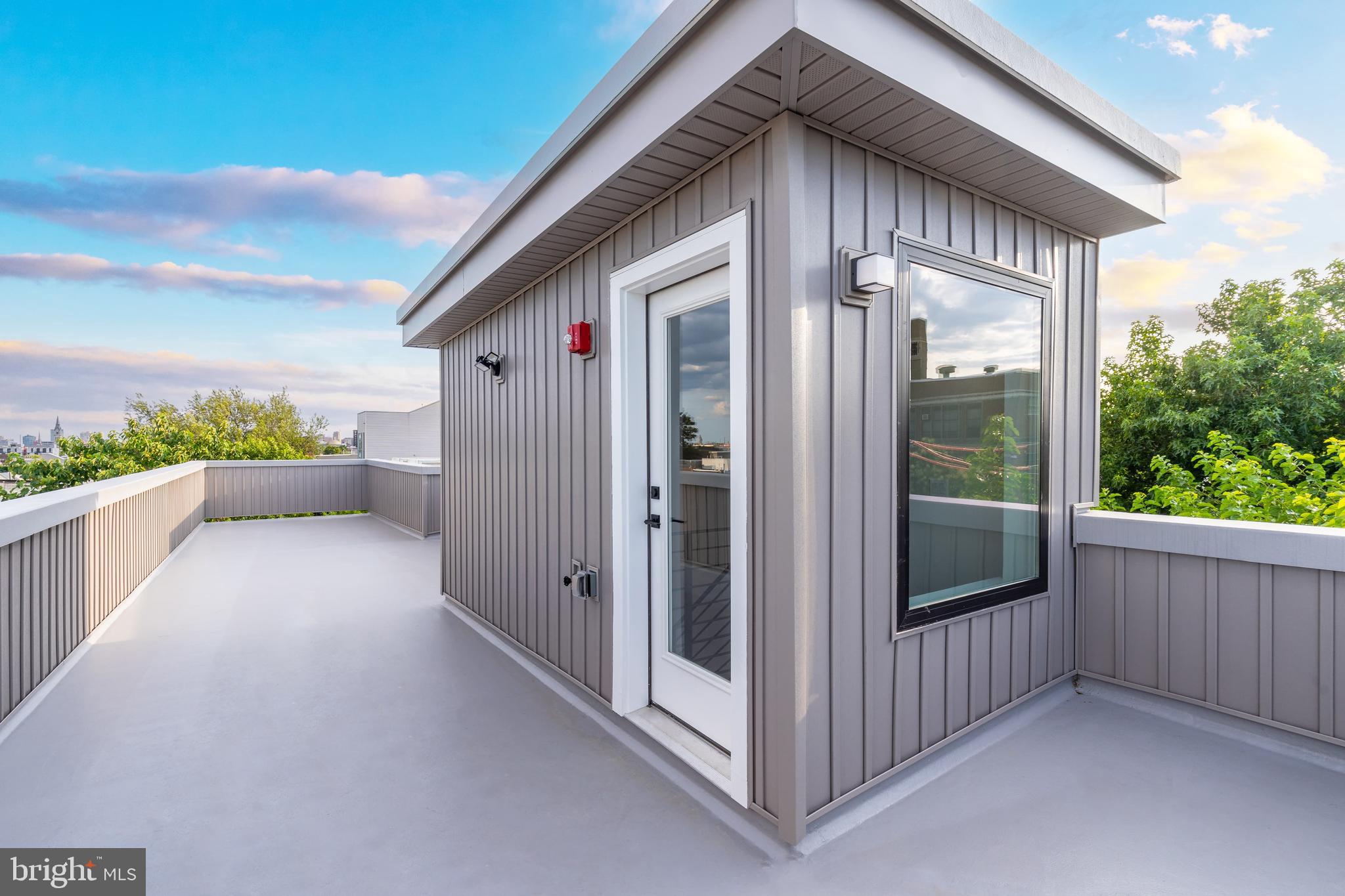 LUDLOW - Residential Income