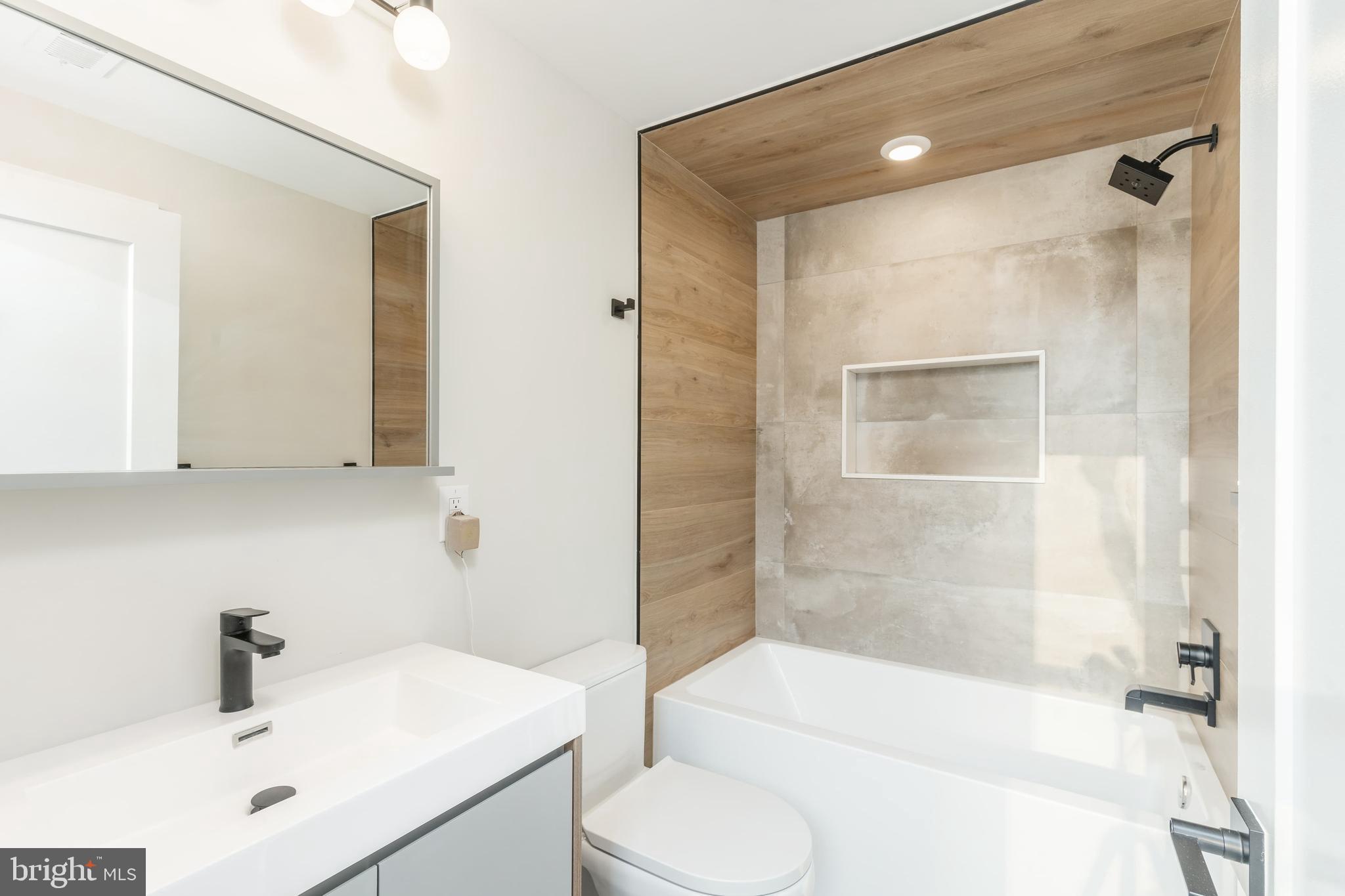 LUDLOW - Residential Income