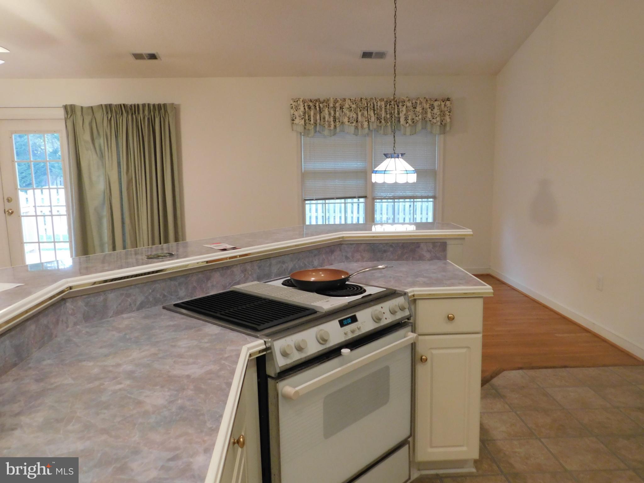 SENSENY GLEN - Residential Lease