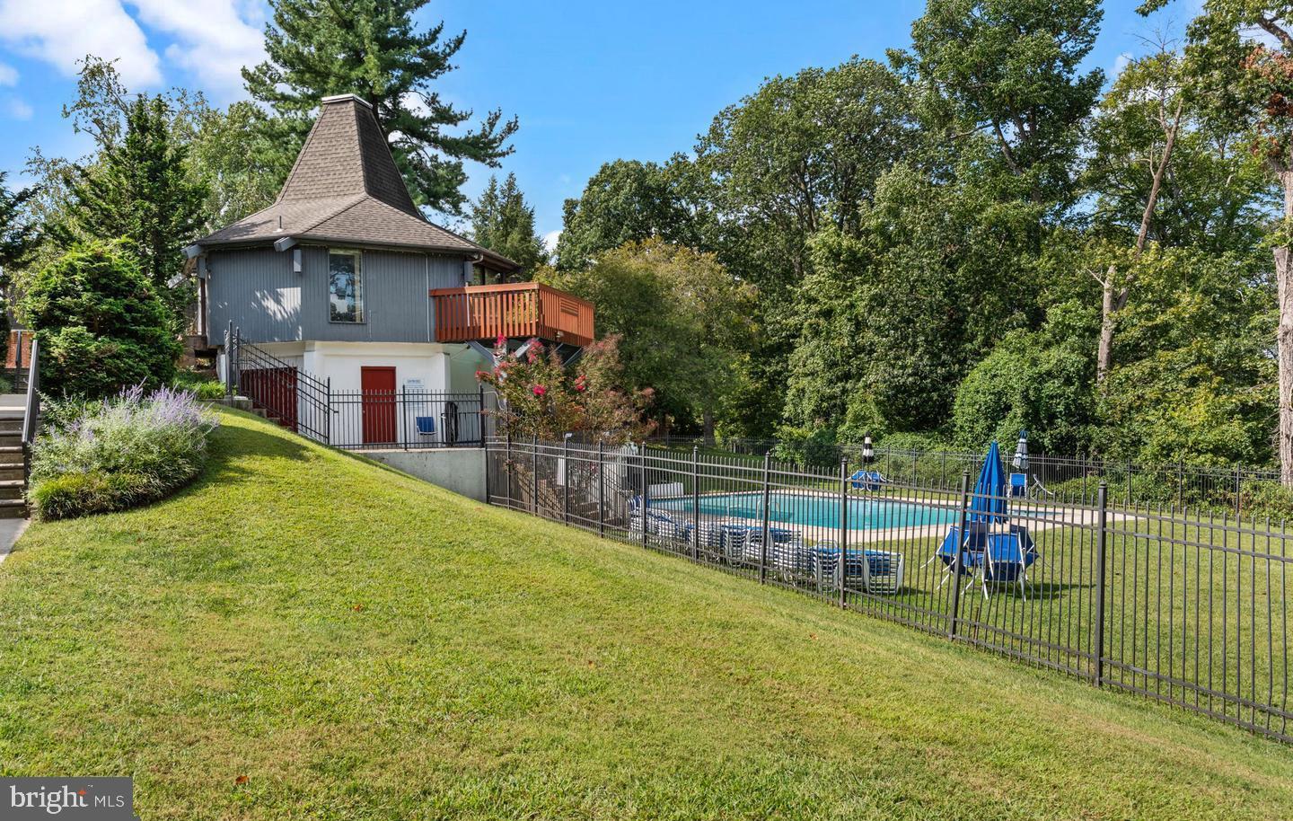 4000 GYPSY LANE 245B2