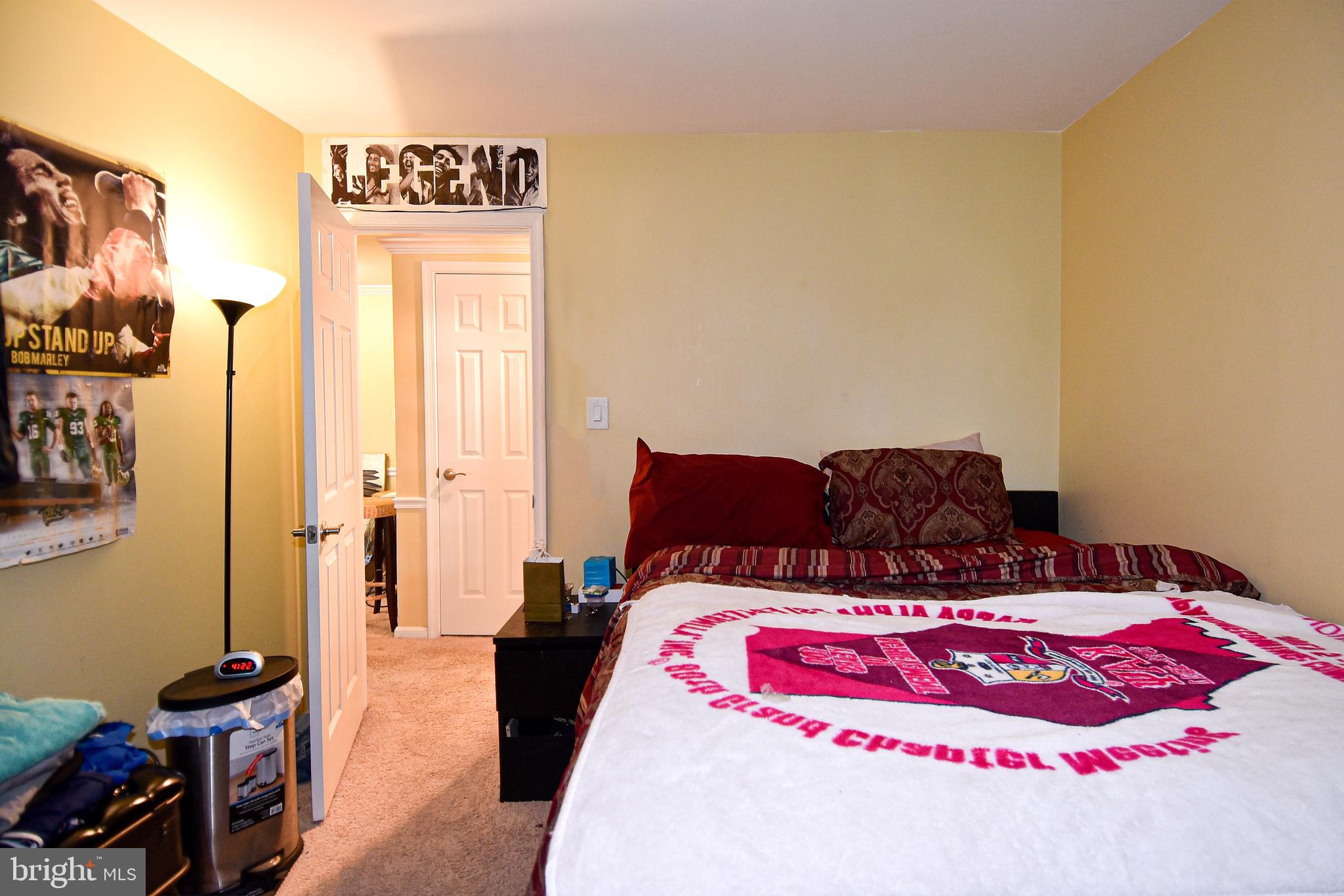 HAMPTON HOUSE - Residential Lease