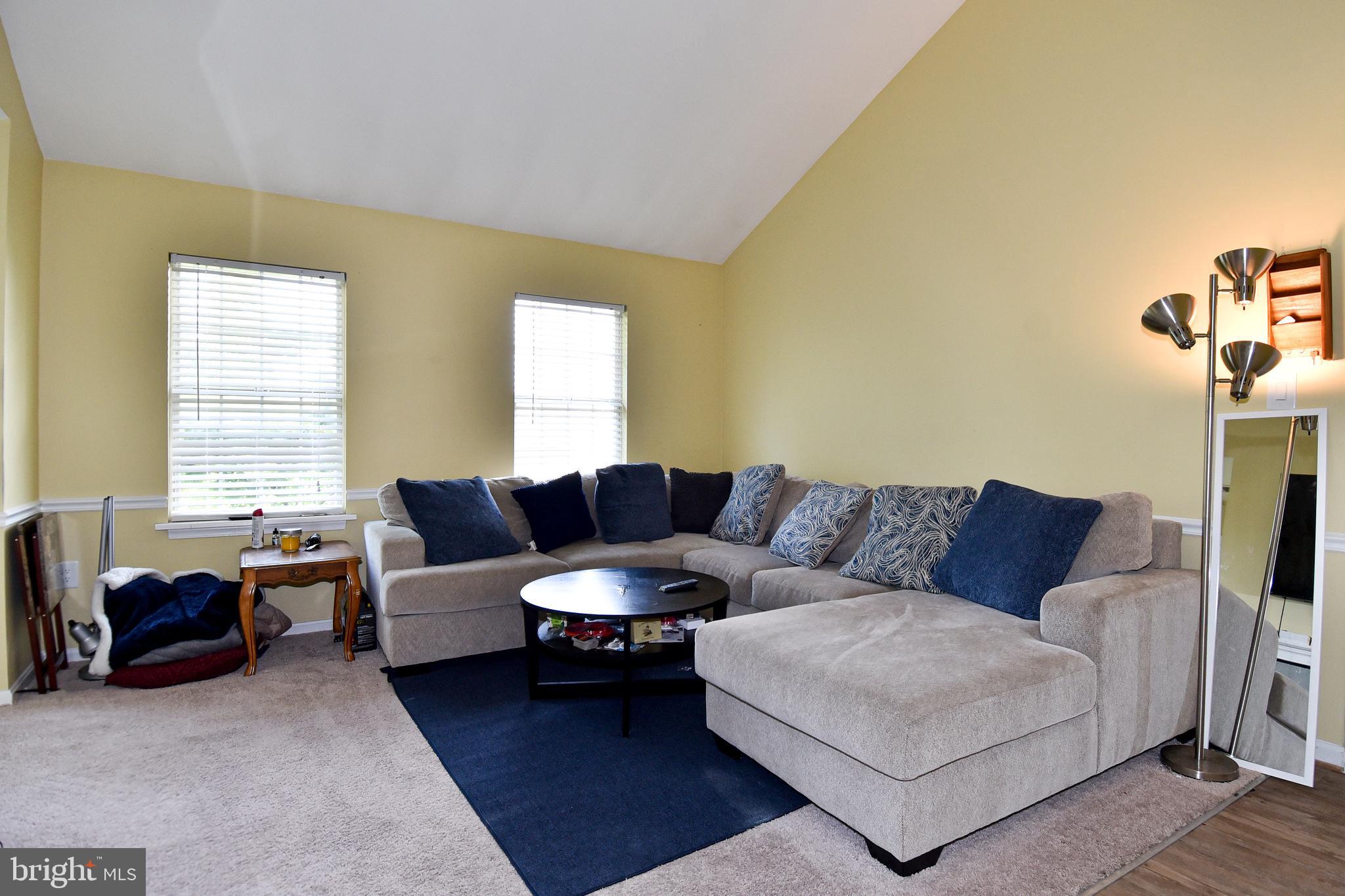 HAMPTON HOUSE - Residential Lease