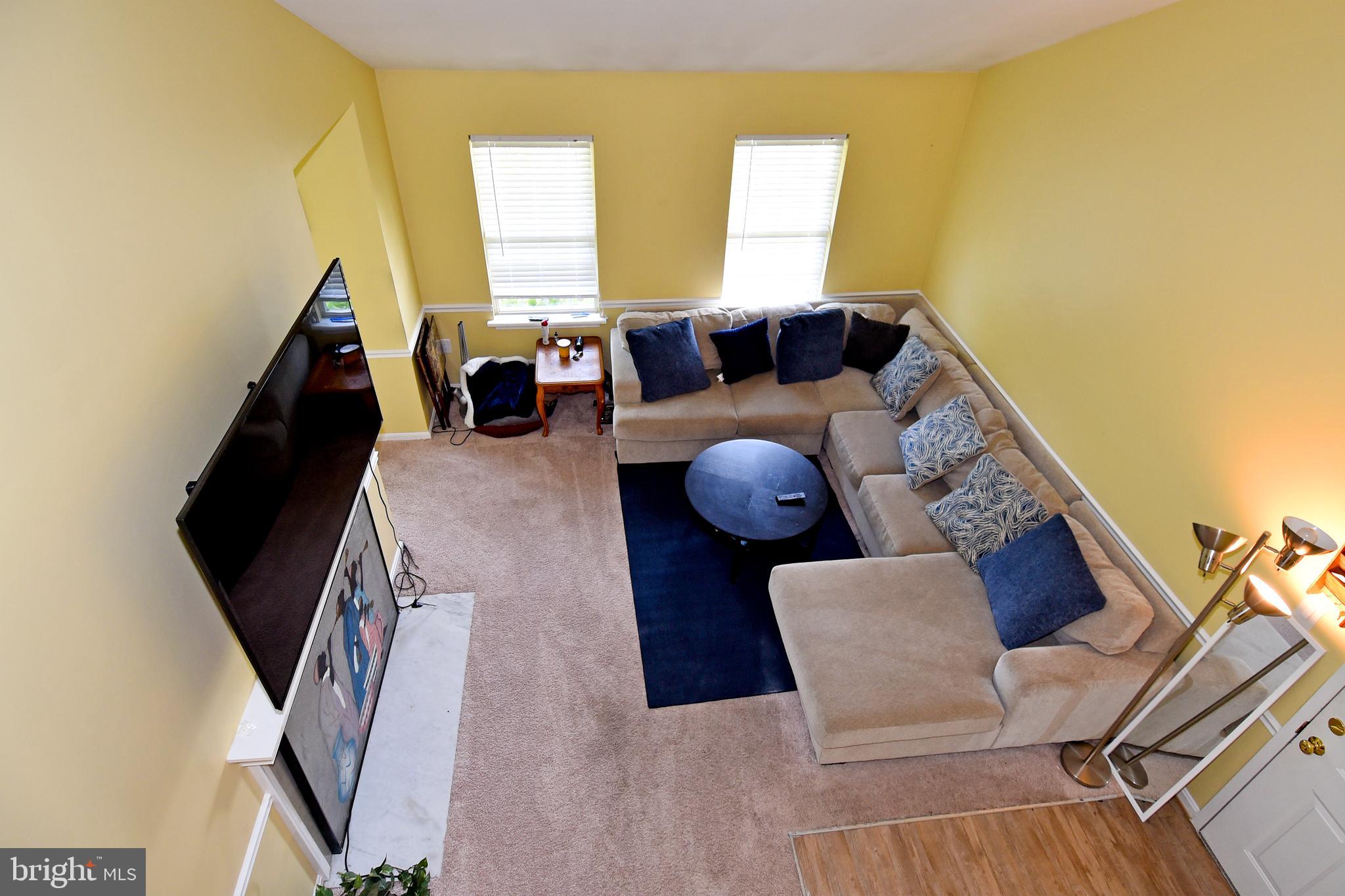 HAMPTON HOUSE - Residential Lease