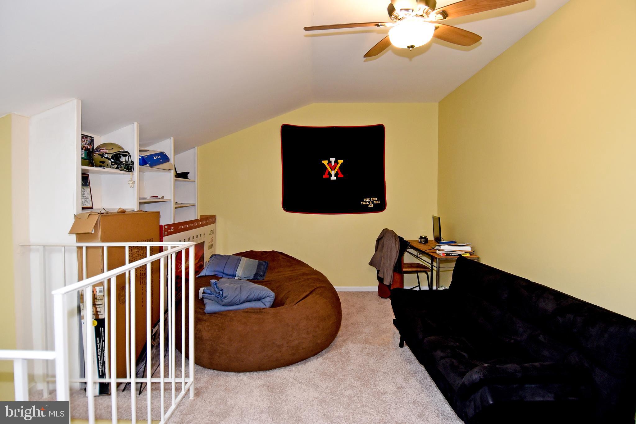 HAMPTON HOUSE - Residential Lease