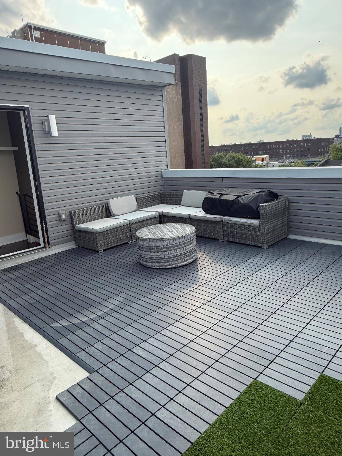 FISHTOWN - Residential Lease