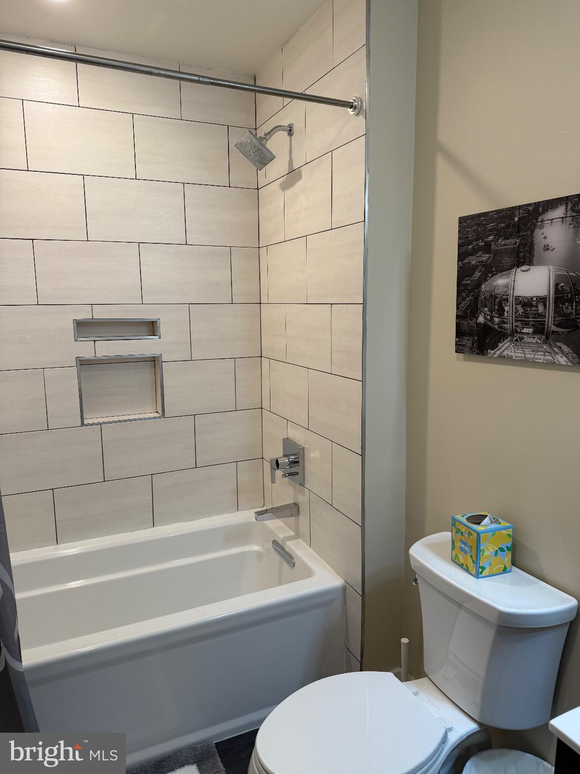 FISHTOWN - Residential Lease